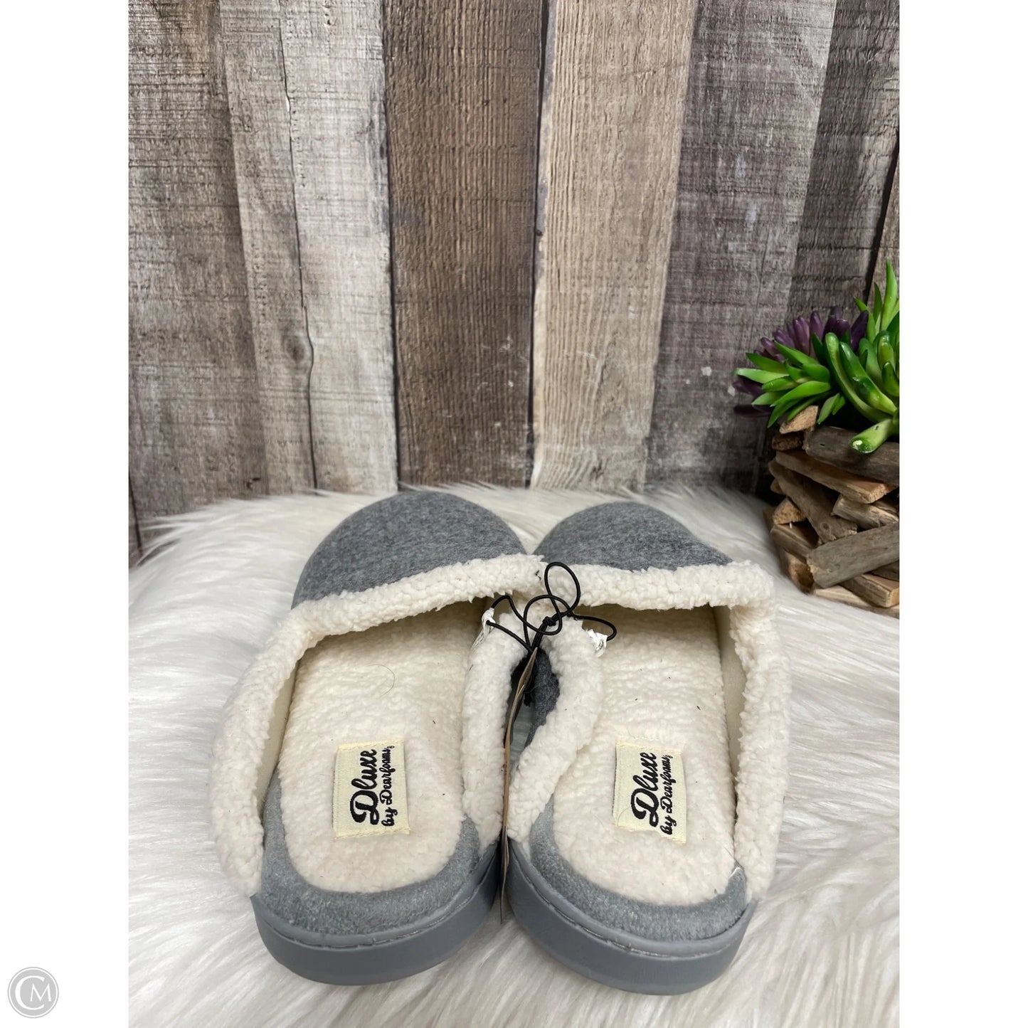 Slippers By Cme In Grey, Size: 7
