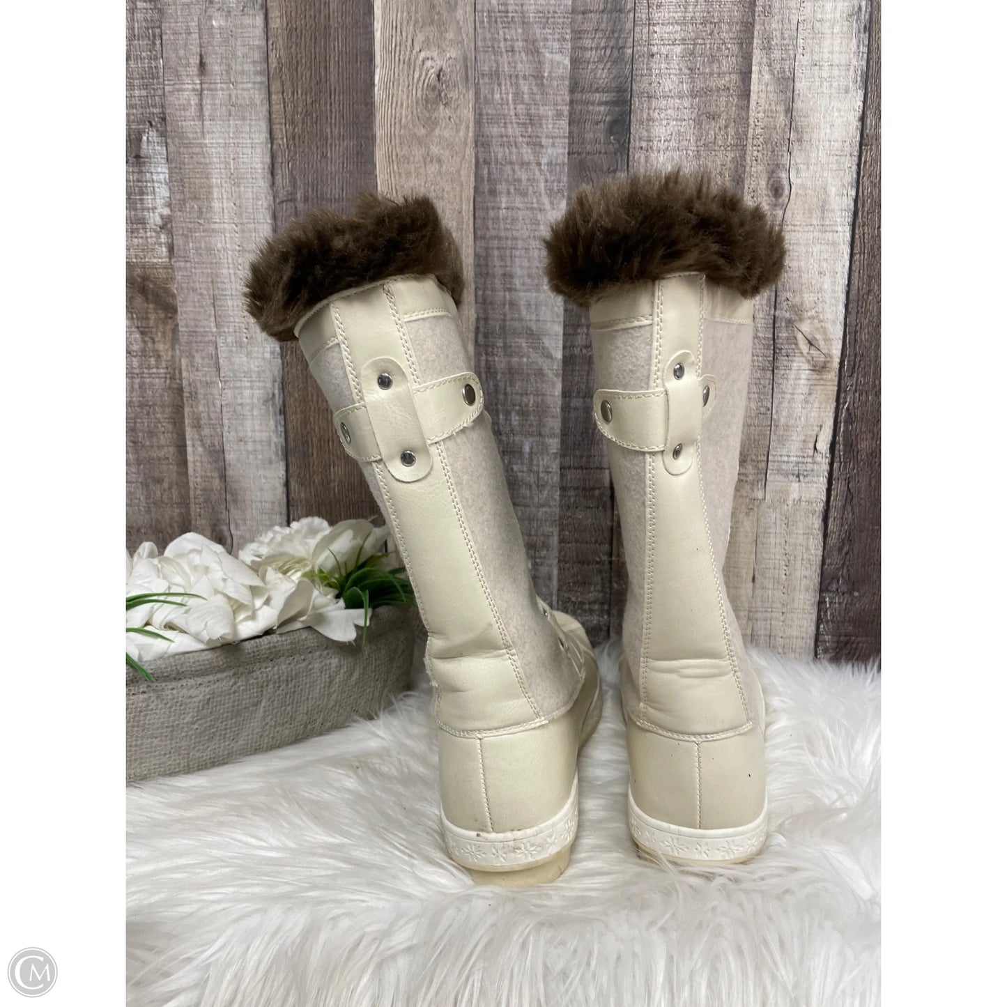 Boots Mid-calf Flats By Shoedazzle In Cream, Size: 8