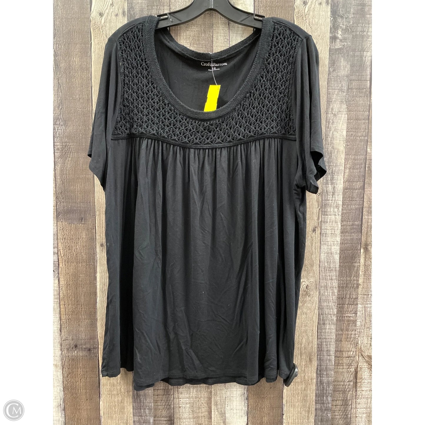 Top Short Sleeve By Croft And Barrow In Black, Size: 1x