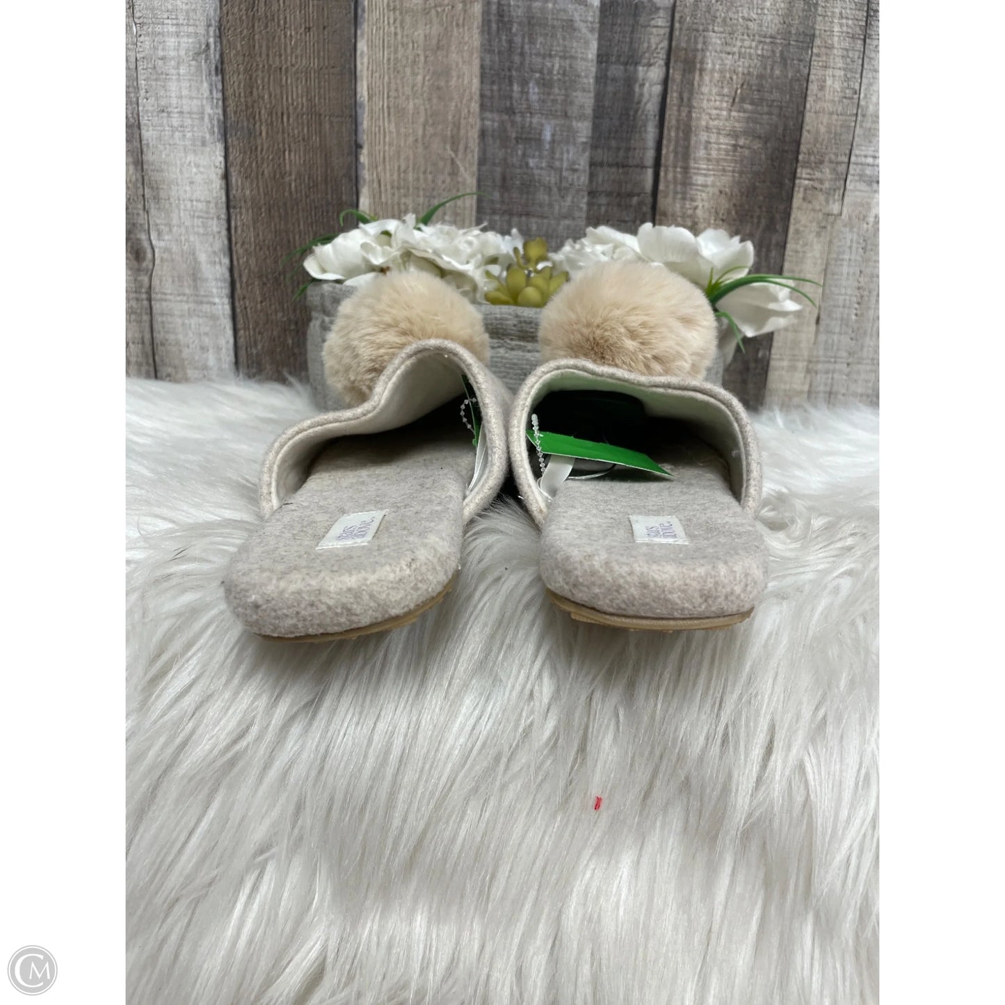 Slippers By Stars Above In Cream, Size: 7