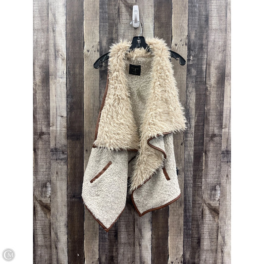 Vest Faux Fur & Sherpa By Love Tree In Beige, Size: M