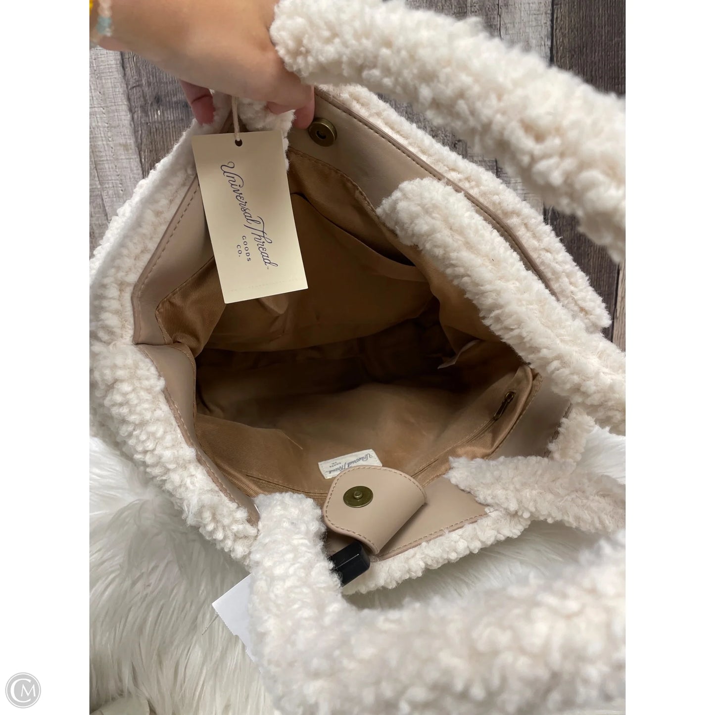 Handbag By Universal Thread, Size: Large