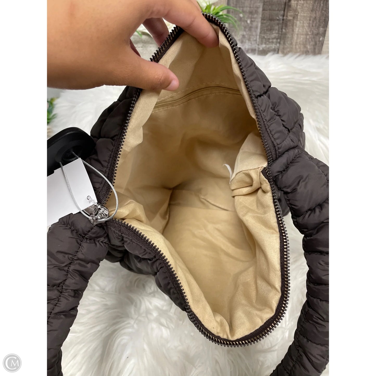 Handbag By Cmf, Size: Medium