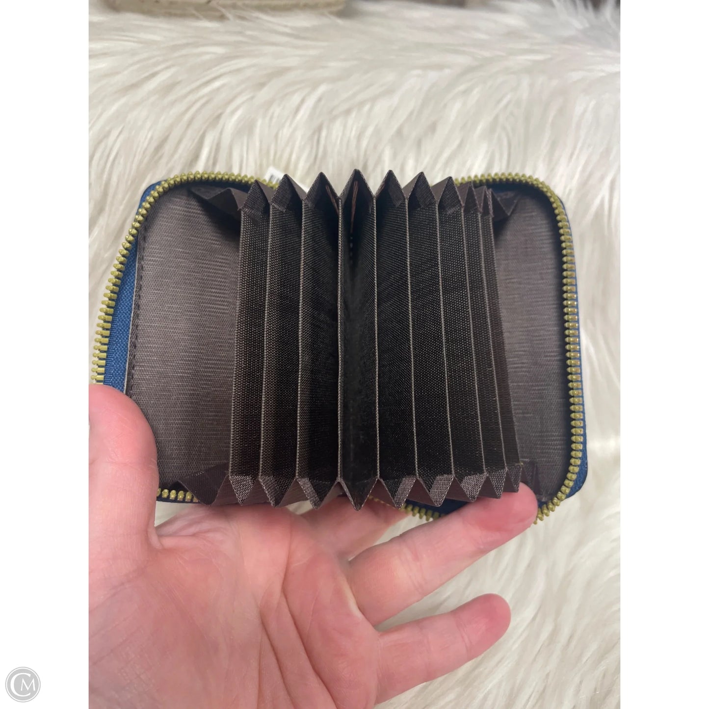 Wallet By Cmf, Size: Small