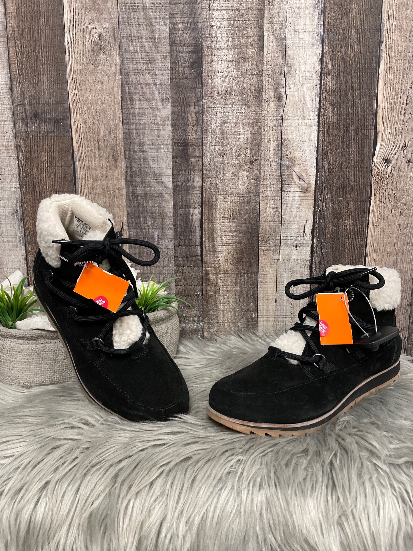 Boots Ankle Flats By Sorel In Black, Size: 10