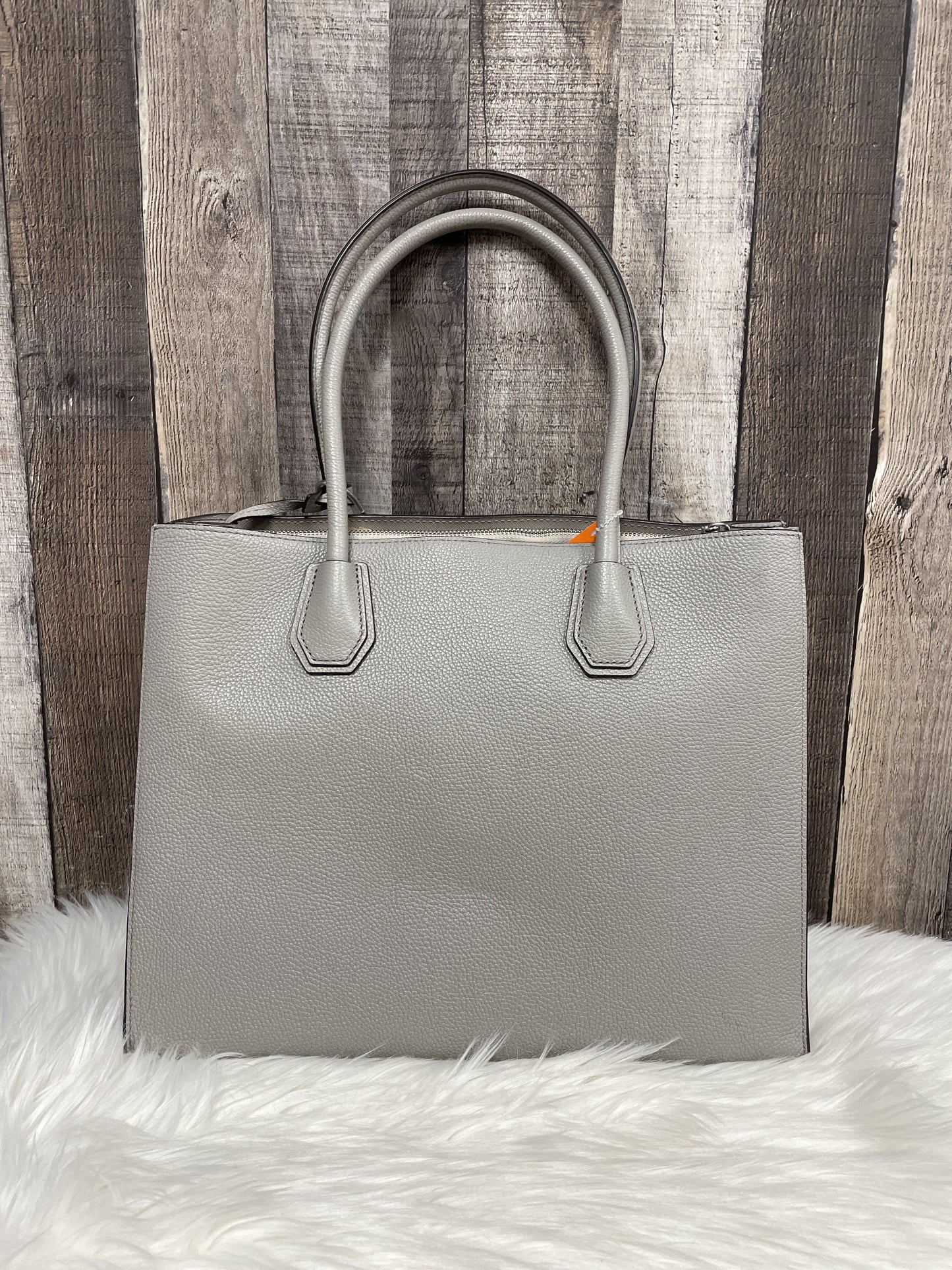 Handbag Designer By Michael Kors Size: Large