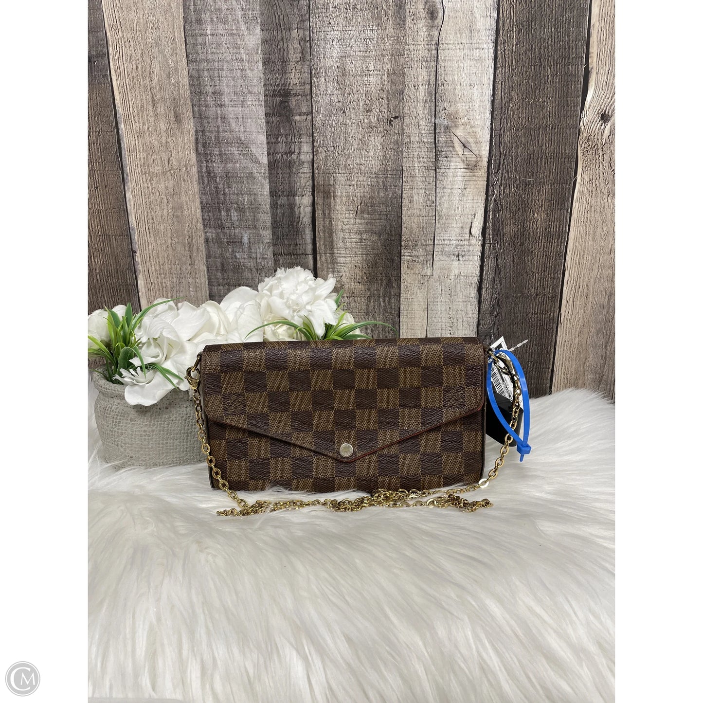Crossbody Luxury Designer By Louis Vuitton, Size: Small