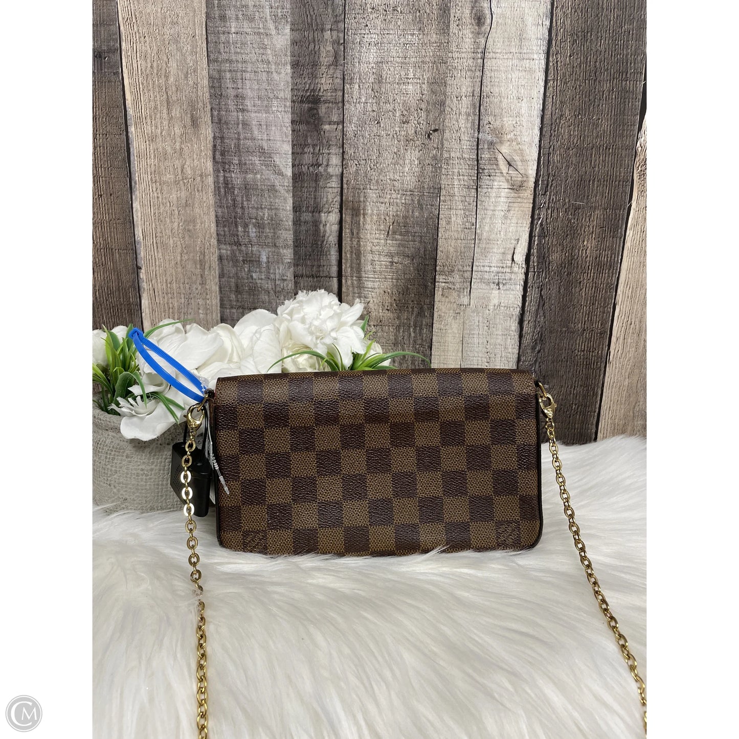 Crossbody Luxury Designer By Louis Vuitton, Size: Small