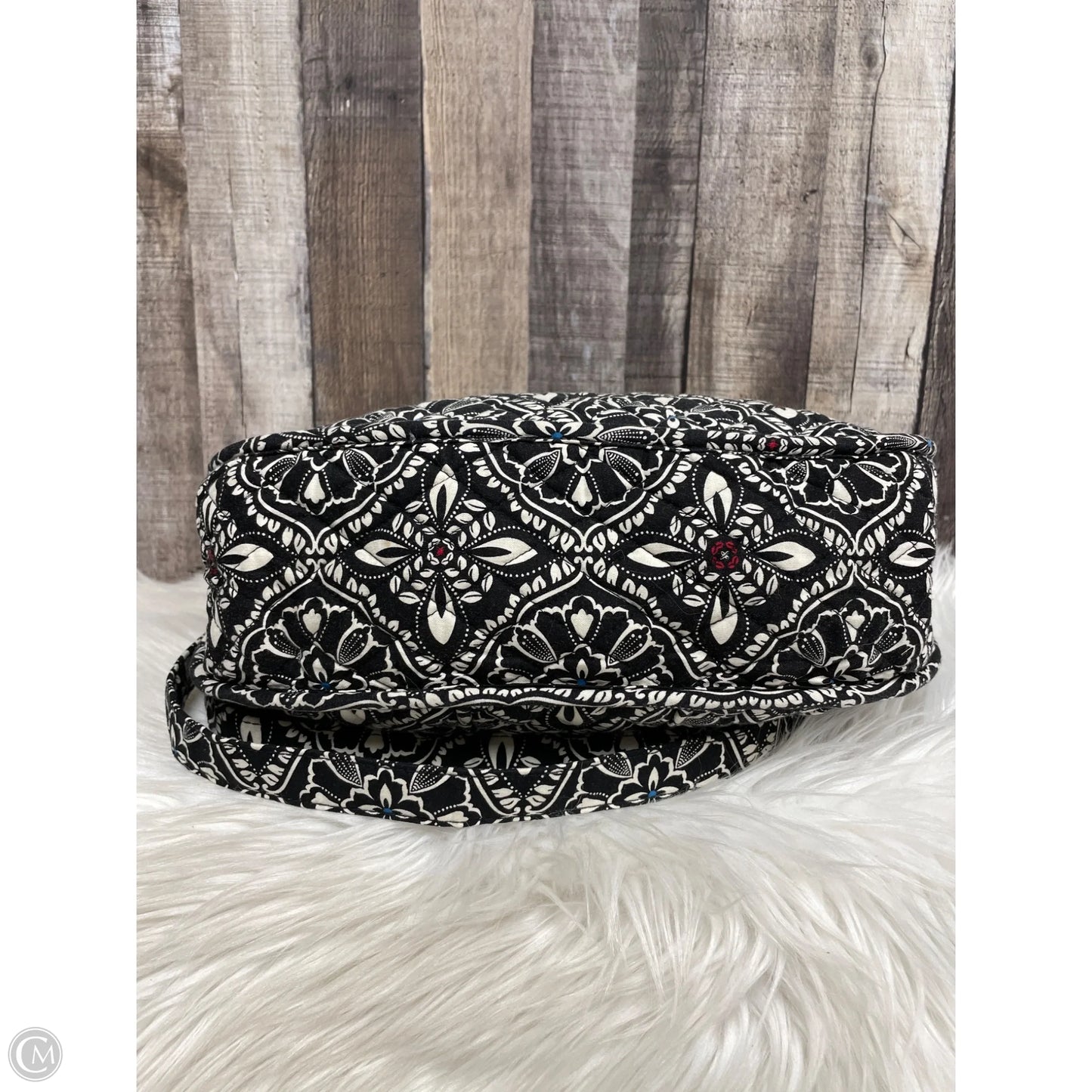 Handbag By Vera Bradley, Size: Medium