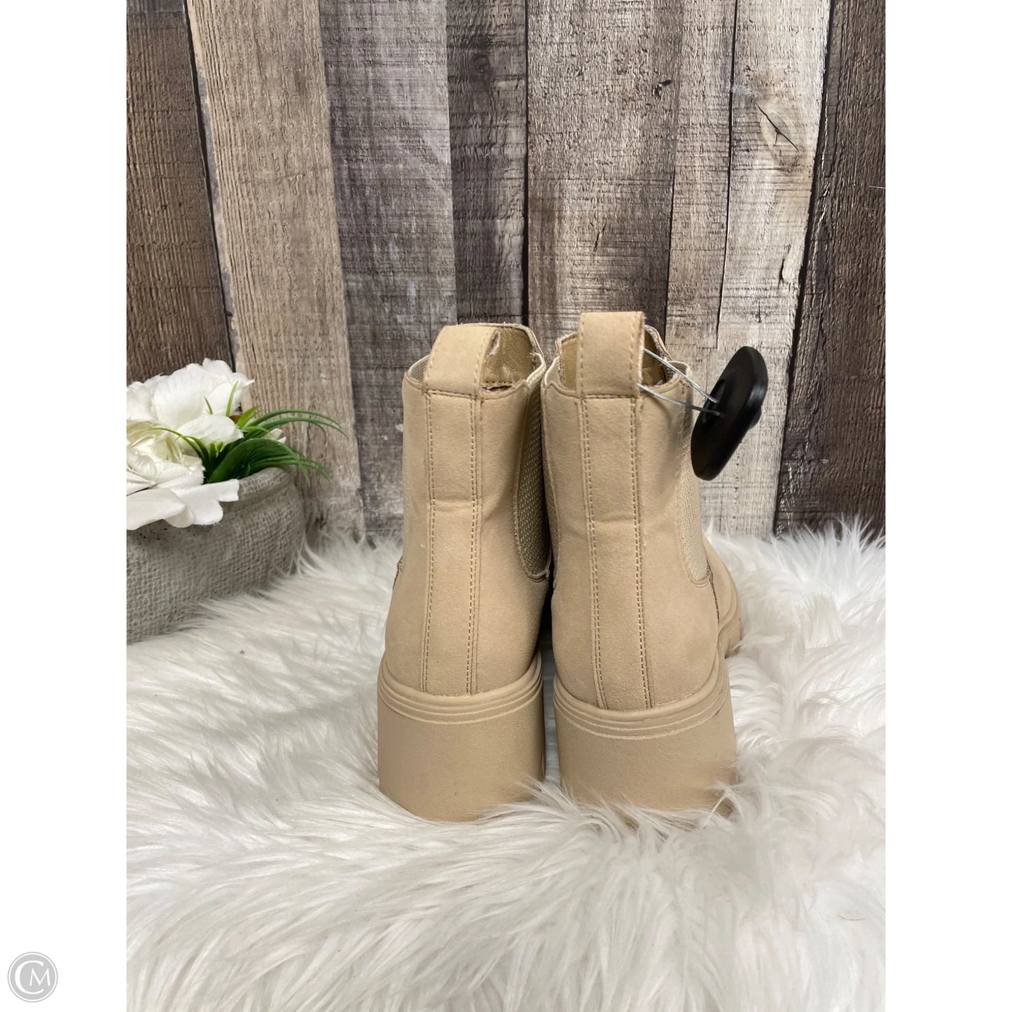 Boots Ankle Heels By Cme In Tan, Size: 6