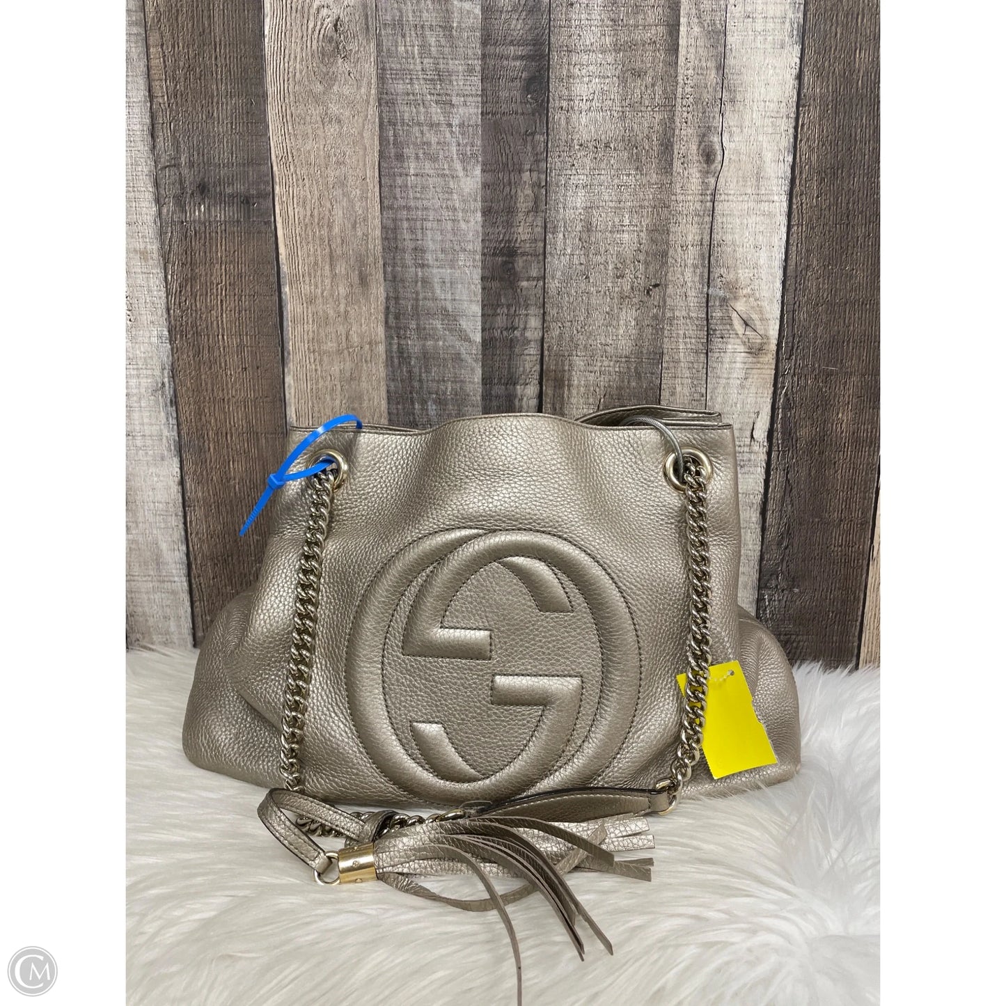 Handbag Luxury Designer By Gucci, Size: Medium