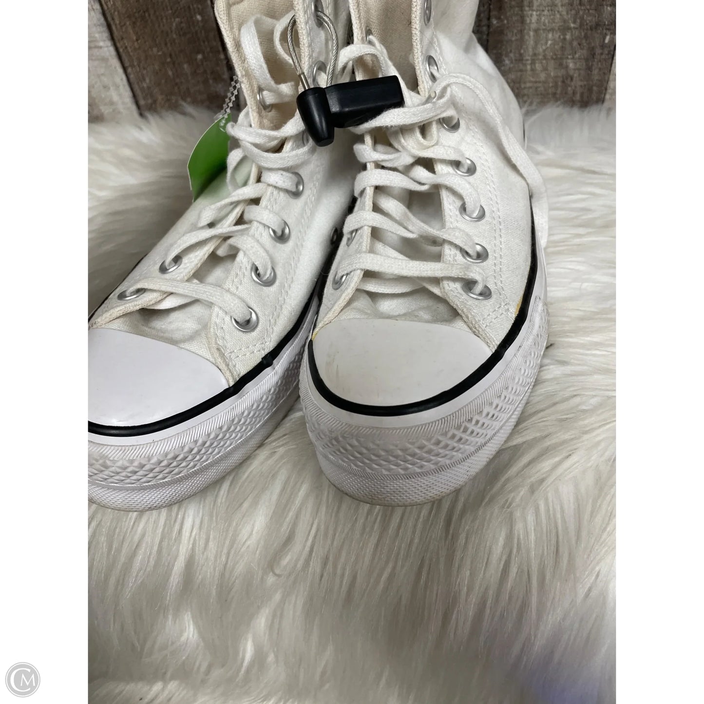 Shoes Sneakers By Converse In White, Size: 7.5