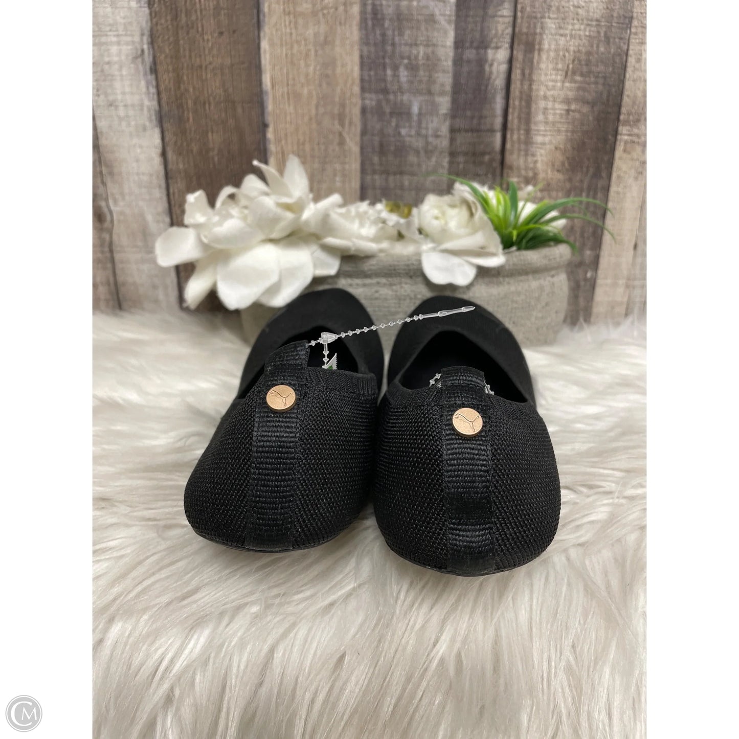Shoes Flats By Puma In Black, Size: 8