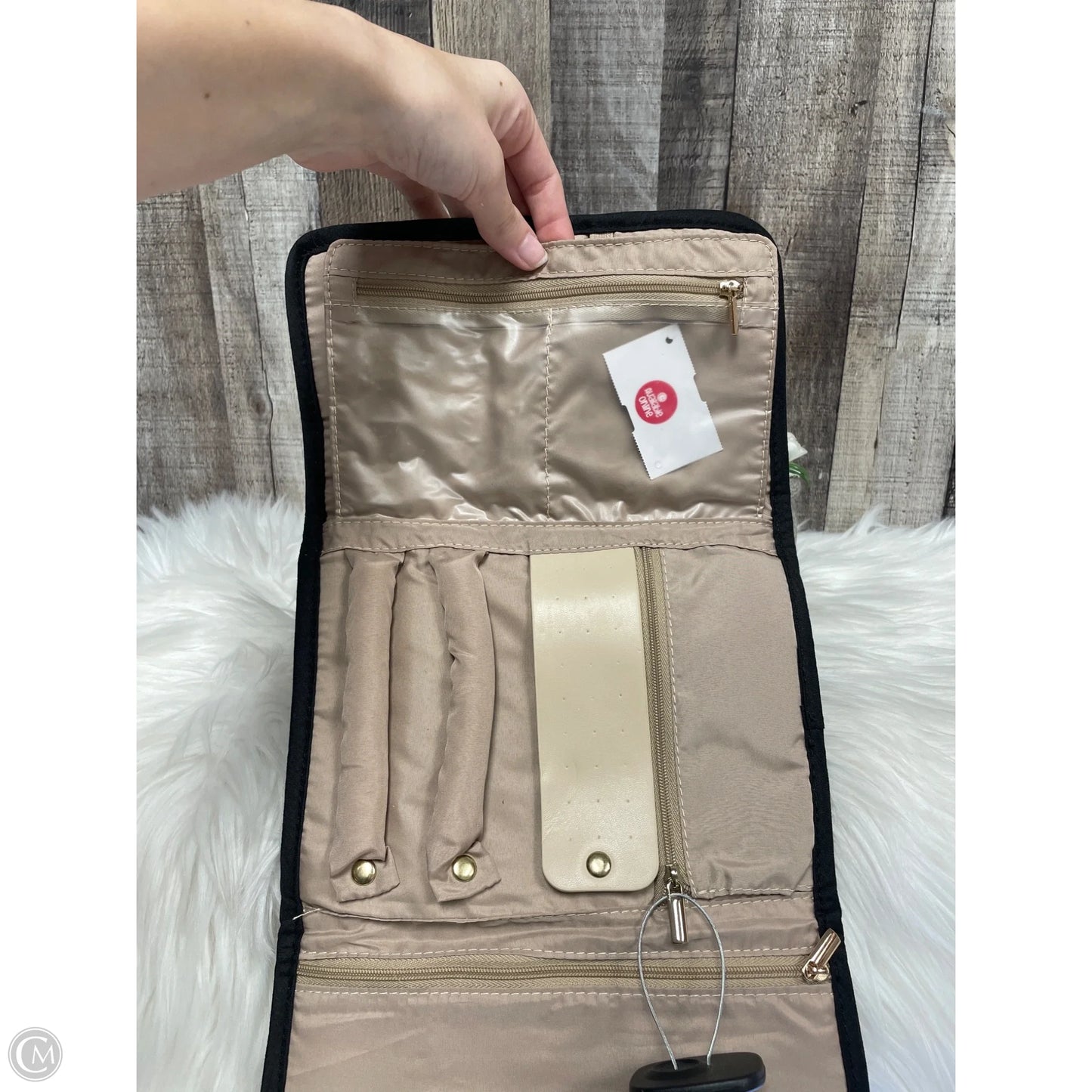 Jewelry Case By Cme, Size: Medium
