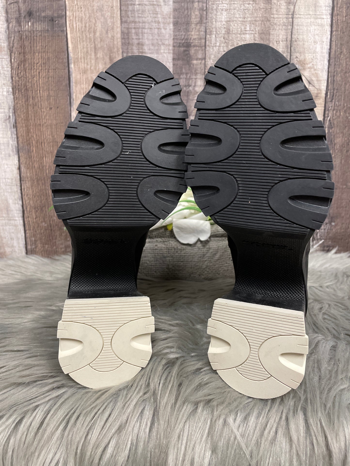 Boots Ankle Heels By Sorel In Black, Size: 7