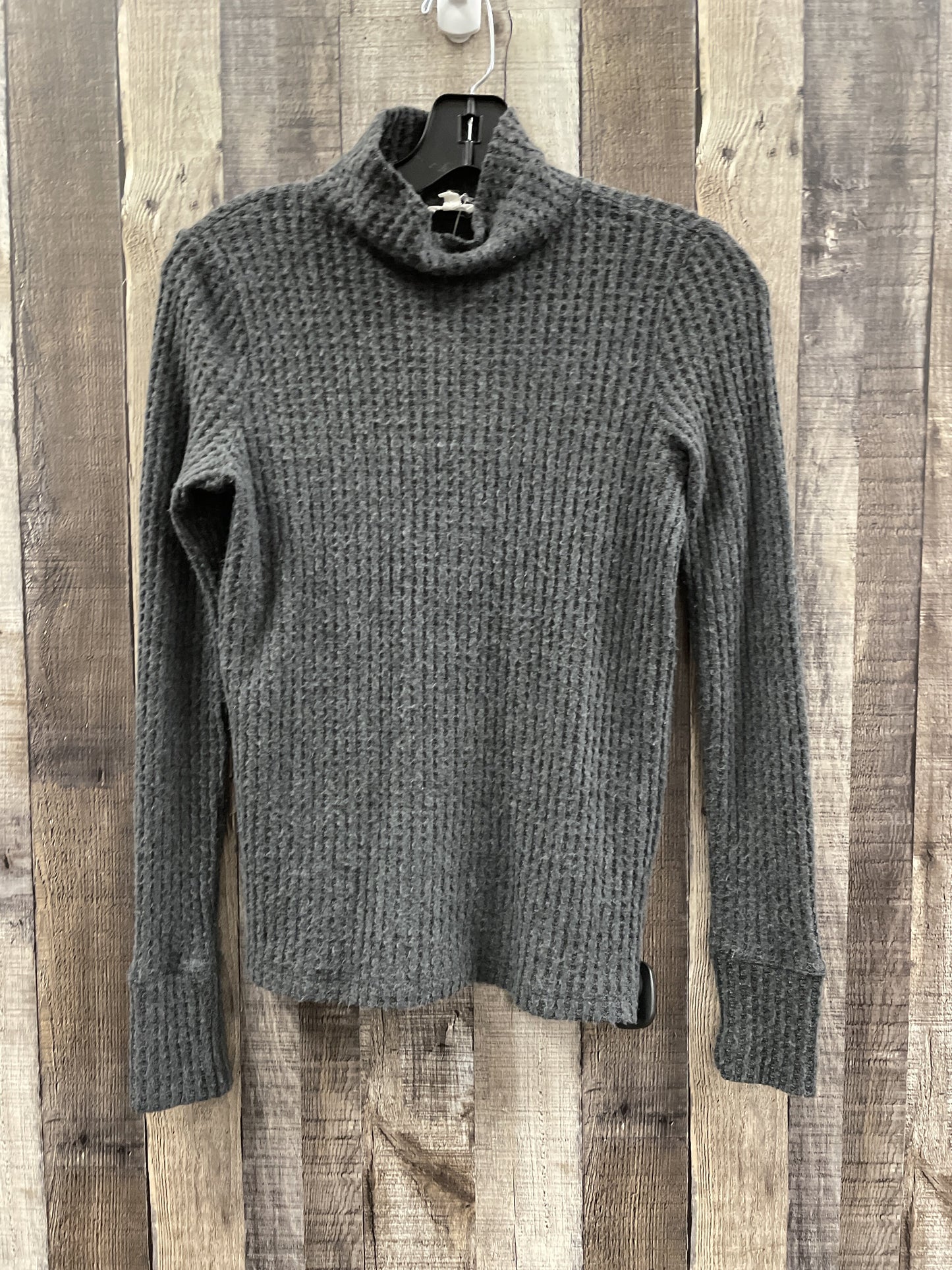 Top Long Sleeve By Aerie  Size: Xs