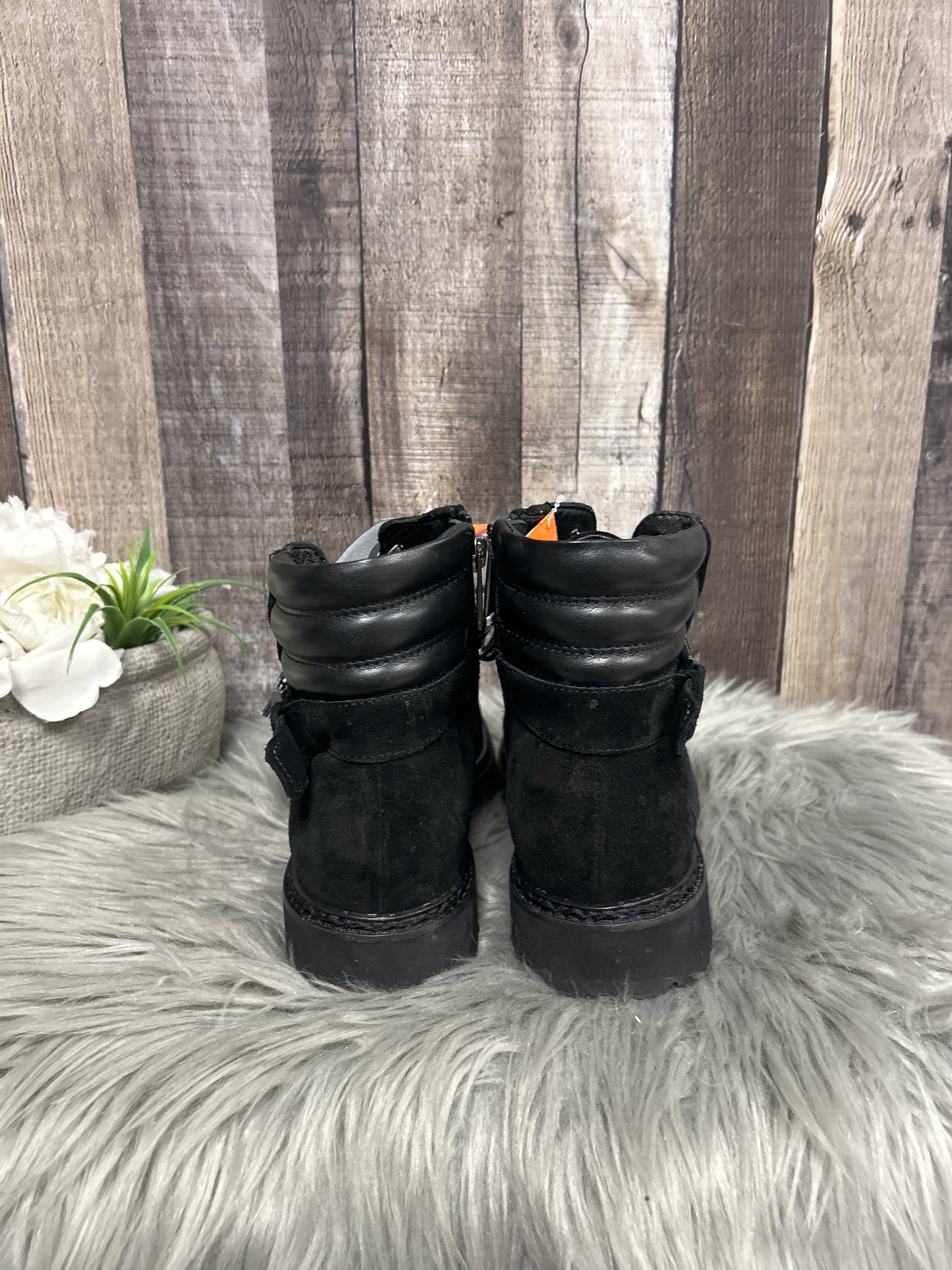 Boots Ankle Flats By Aquatalia  Size: 7.5