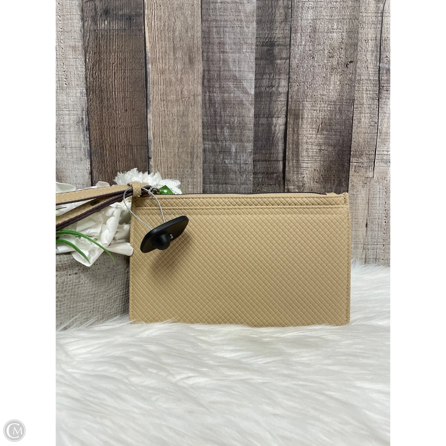 Wristlet By Cmf, Size: Medium