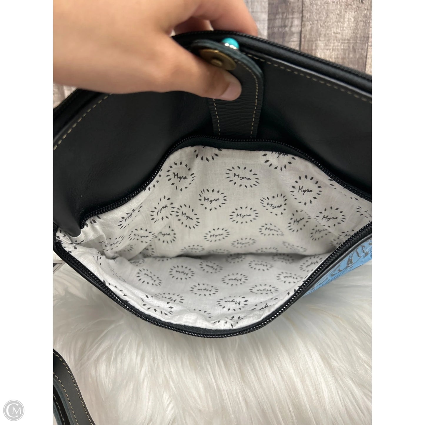 Crossbody By Myra, Size: Medium