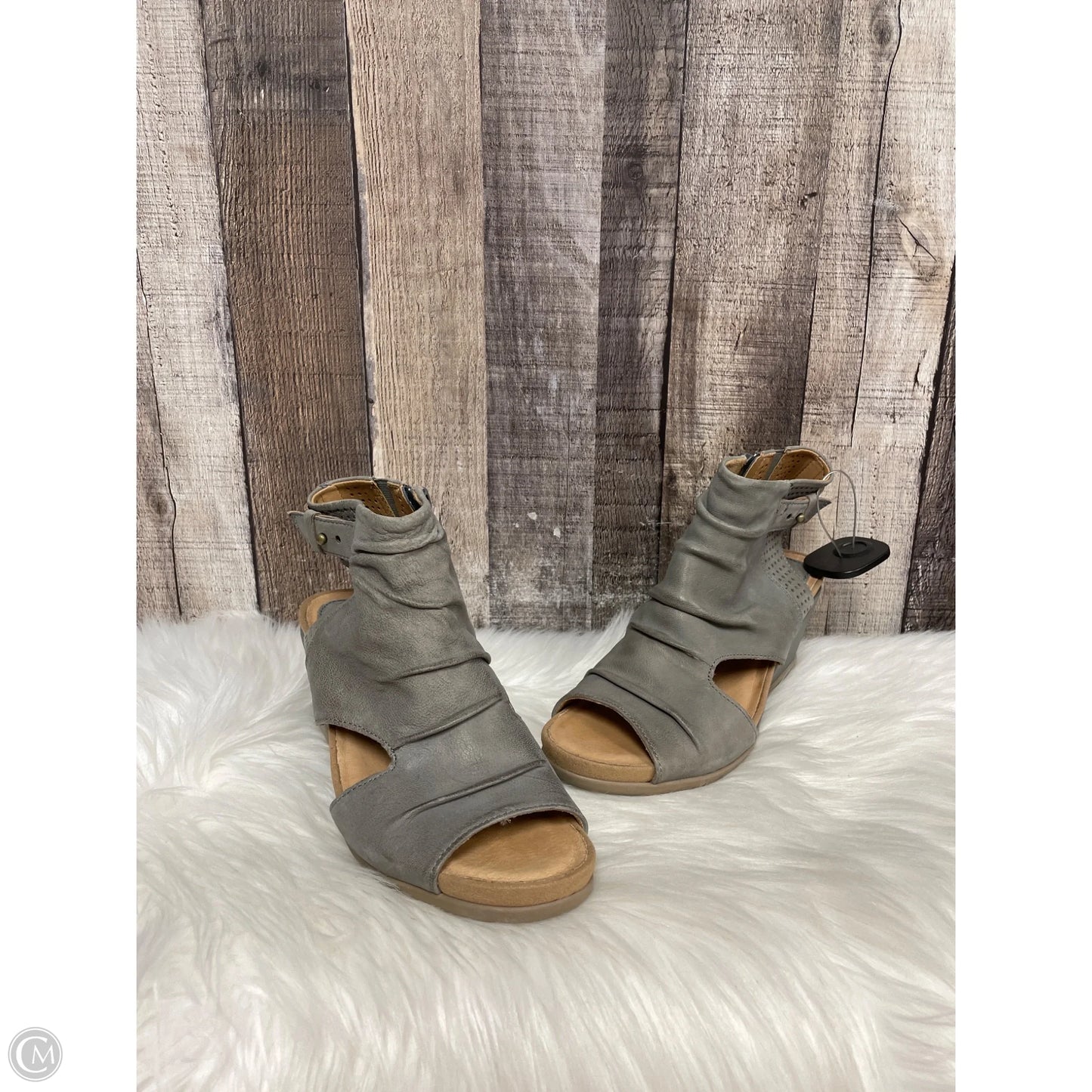 Sandals Heels Wedge By Earth In Taupe, Size: 6.5
