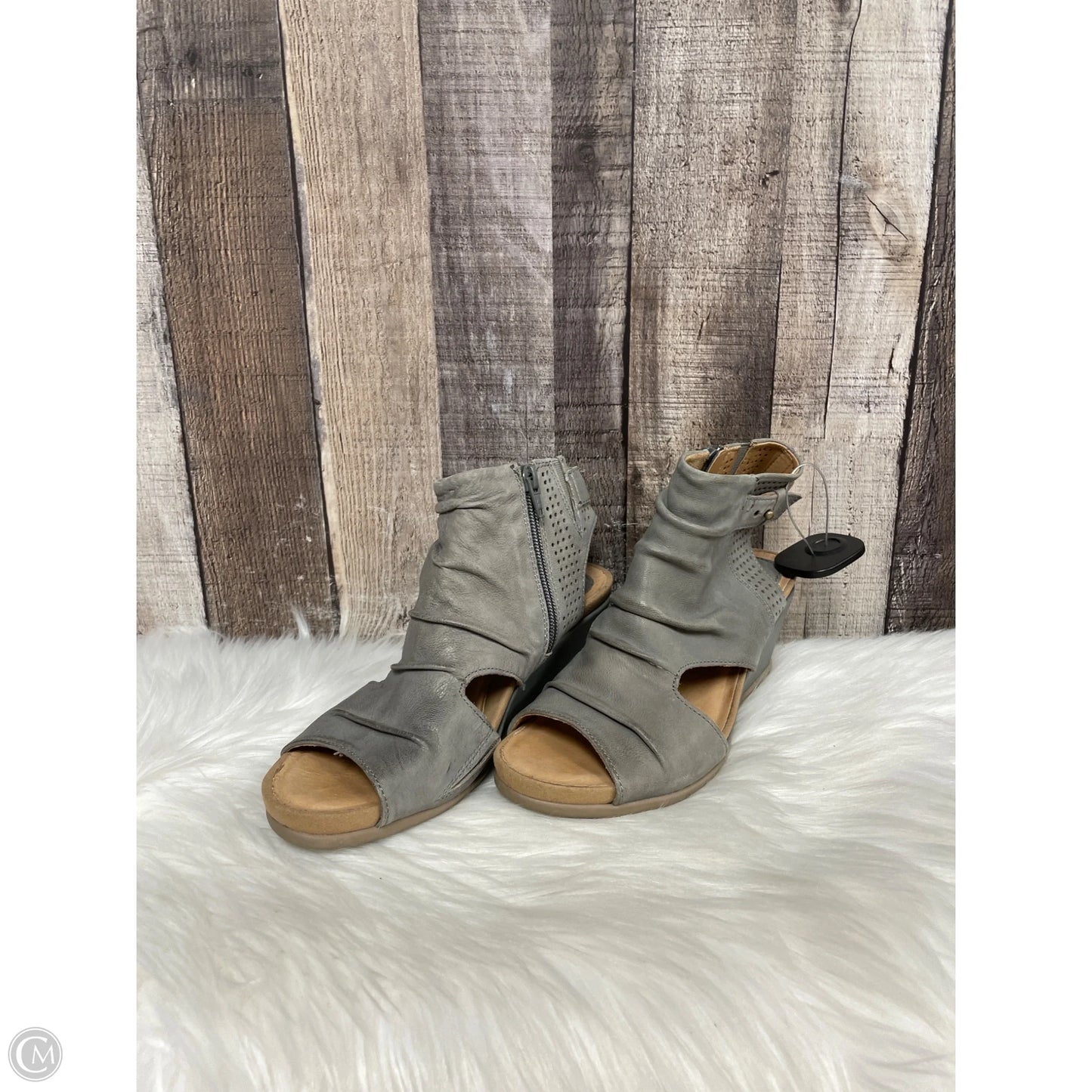 Sandals Heels Wedge By Earth In Taupe, Size: 6.5