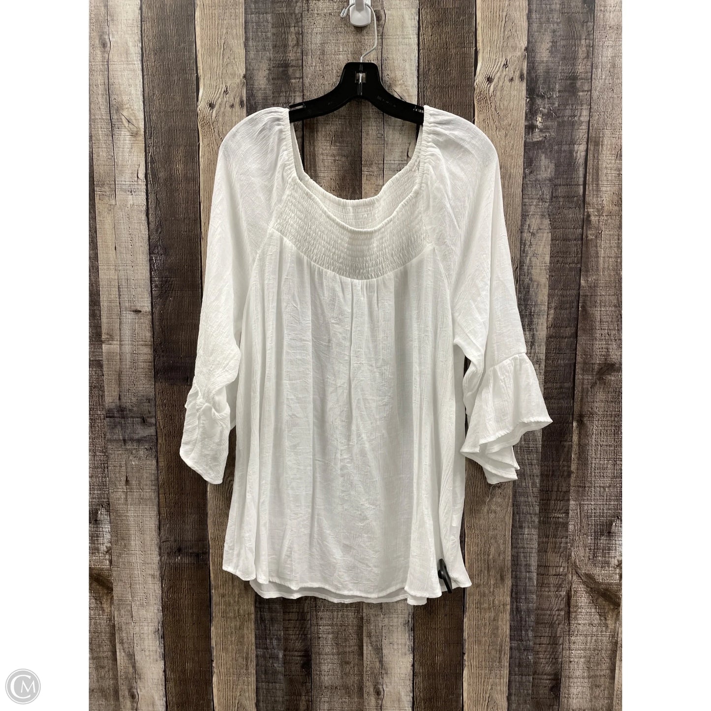 Top 3/4 Sleeve By Cocomo In White, Size: 1x