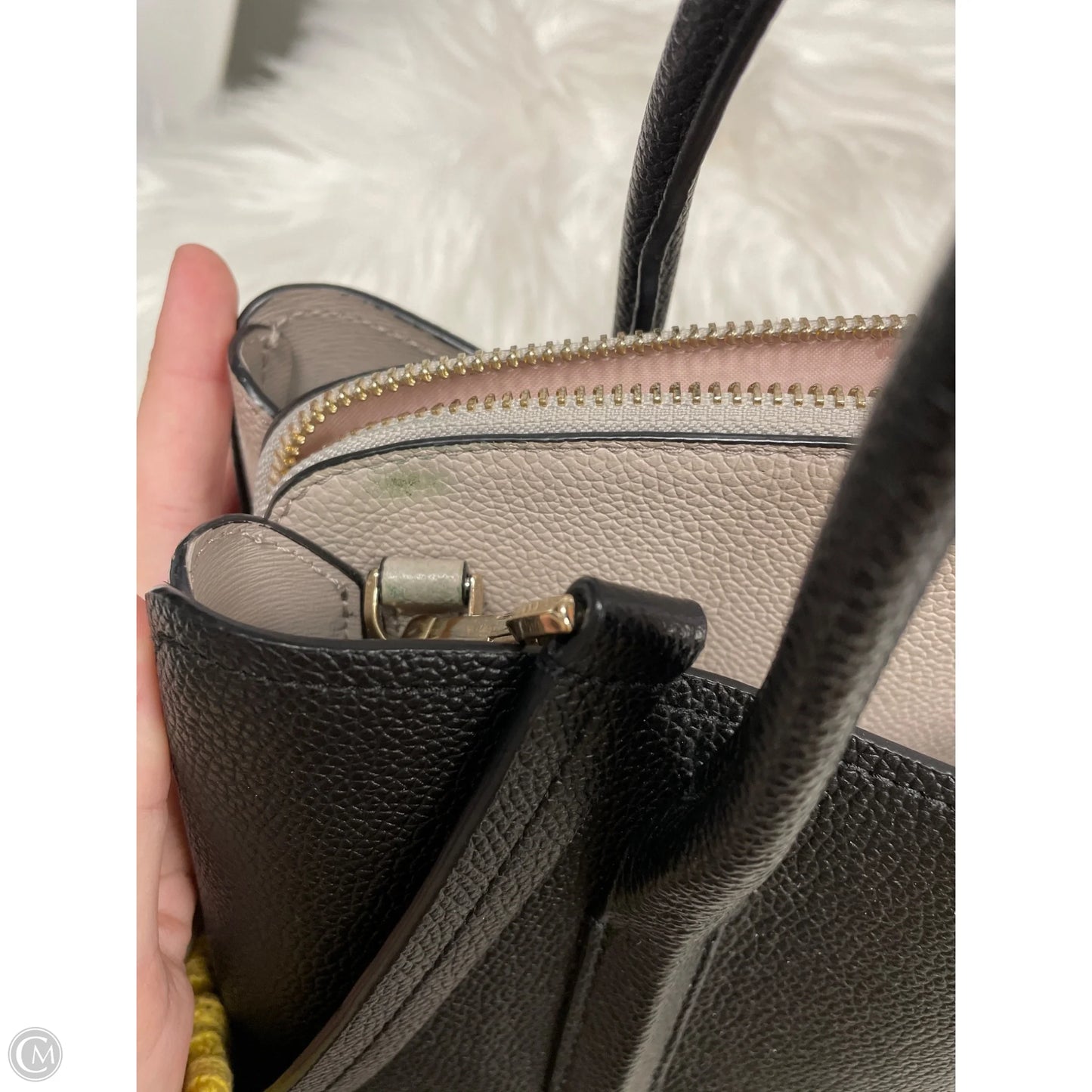 Crossbody Designer By Kate Spade, Size: Medium