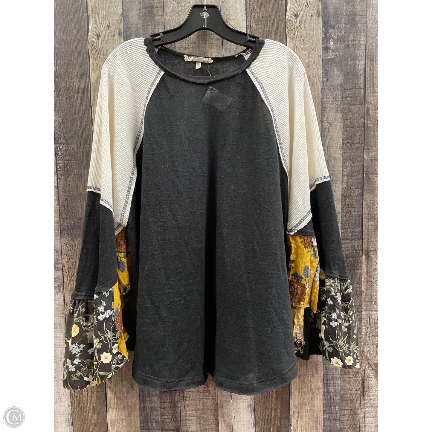 Top Long Sleeve By Cmc In Multi-colored, Size: L