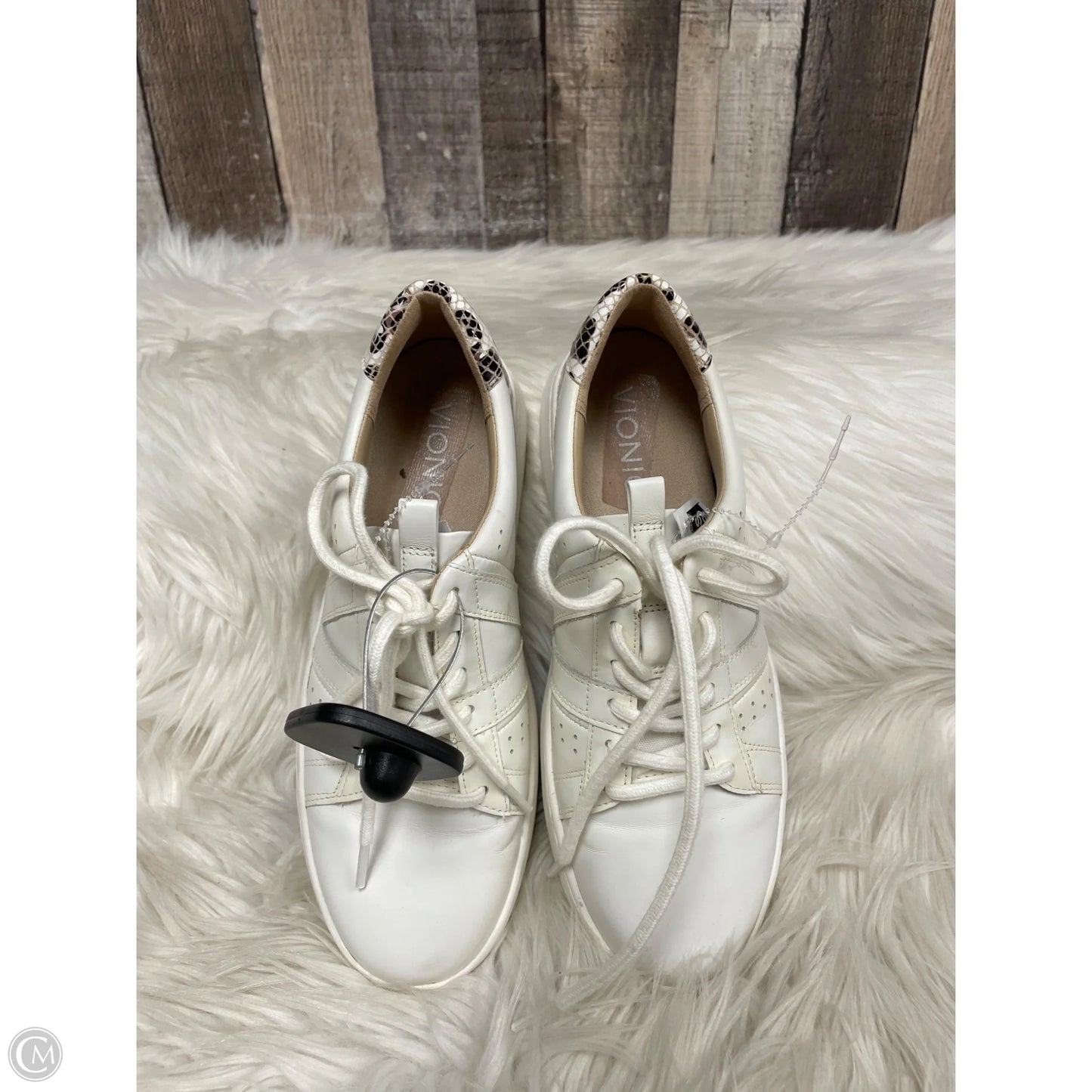 Shoes Sneakers By Vionic In Animal Print, Size: 6