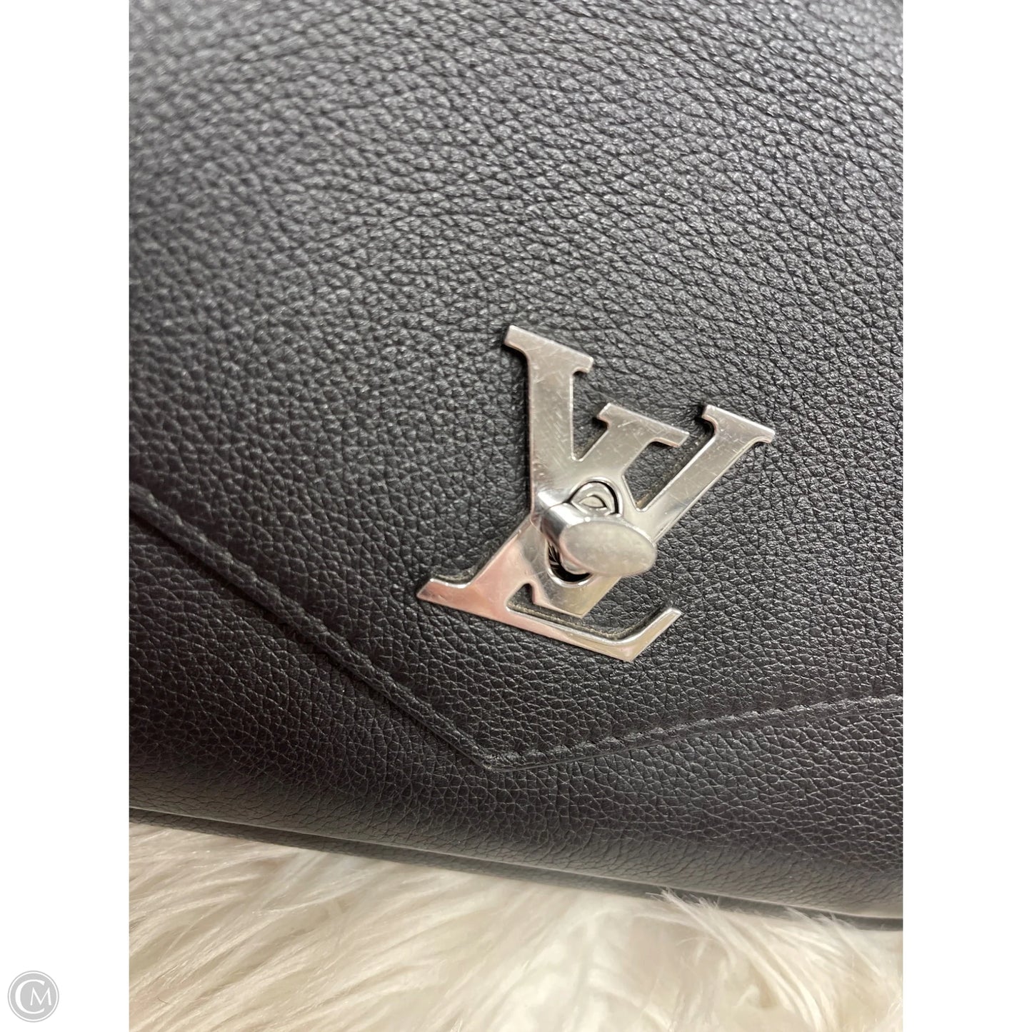 Handbag Luxury Designer By Louis Vuitton, Size: Medium