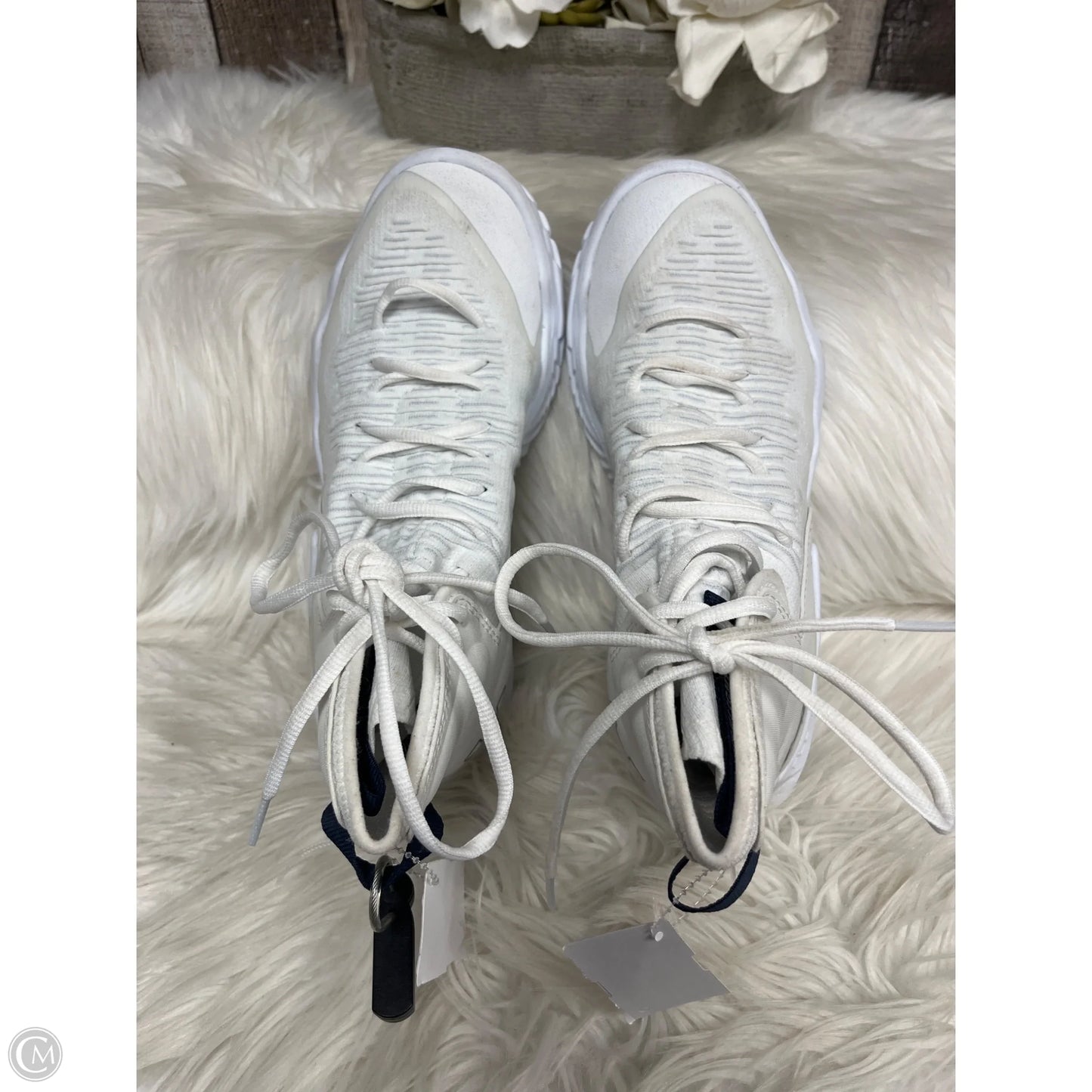 Shoes Athletic By Under Armour In White, Size: 8.5