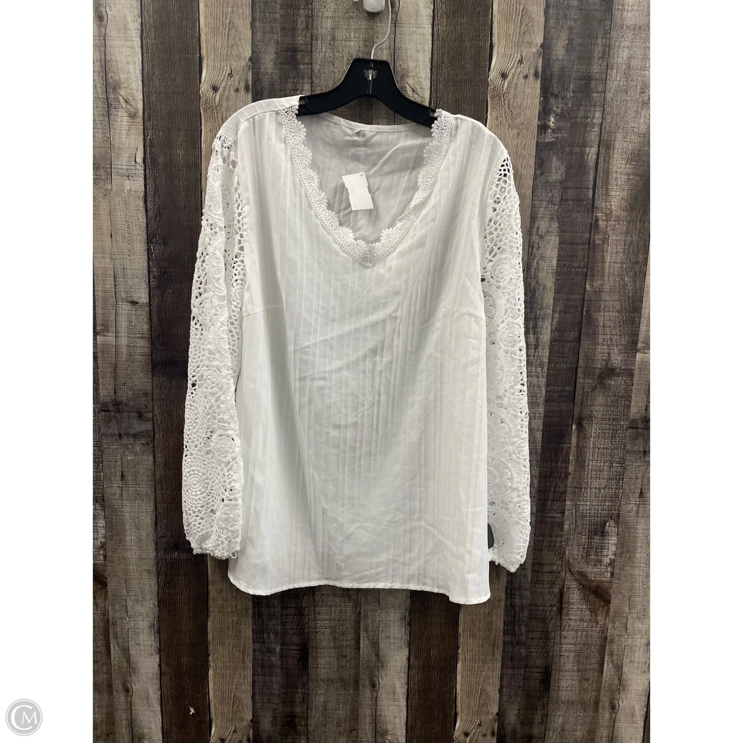 Top Long Sleeve By Cmf In White, Size: Xl