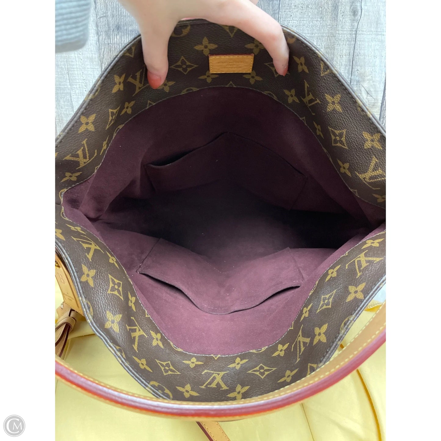 Handbag Luxury Designer By Louis Vuitton, Size: Large