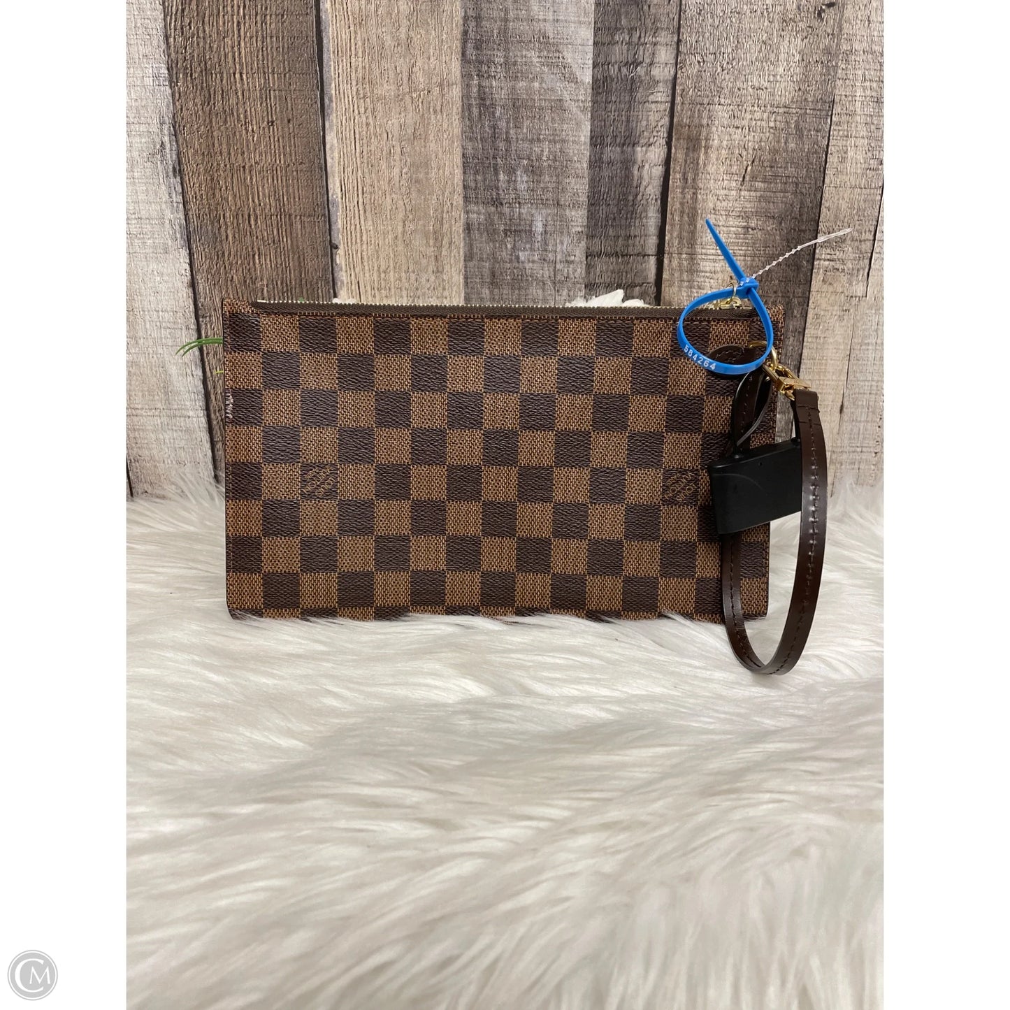 Clutch Luxury Designer By Louis Vuitton, Size: Medium