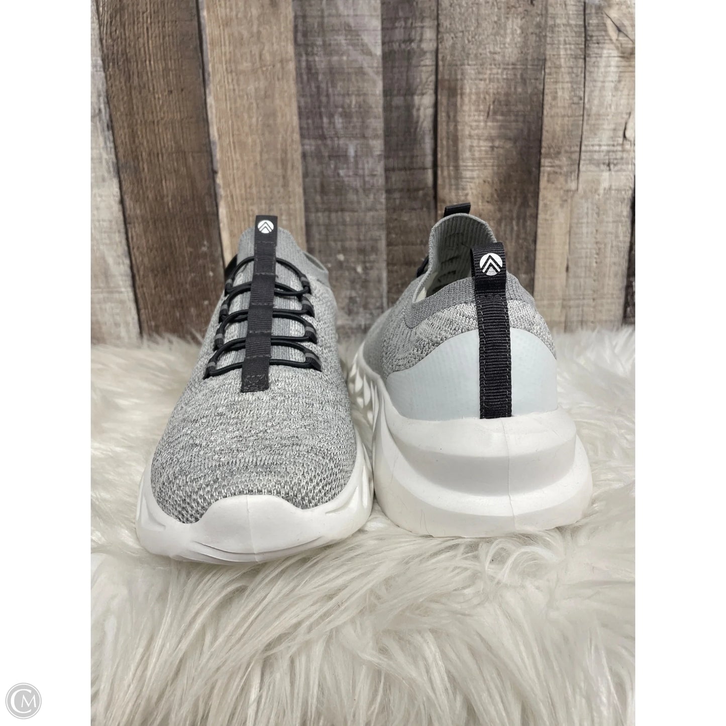 Shoes Athletic By Cme In Grey, Size: 9.5