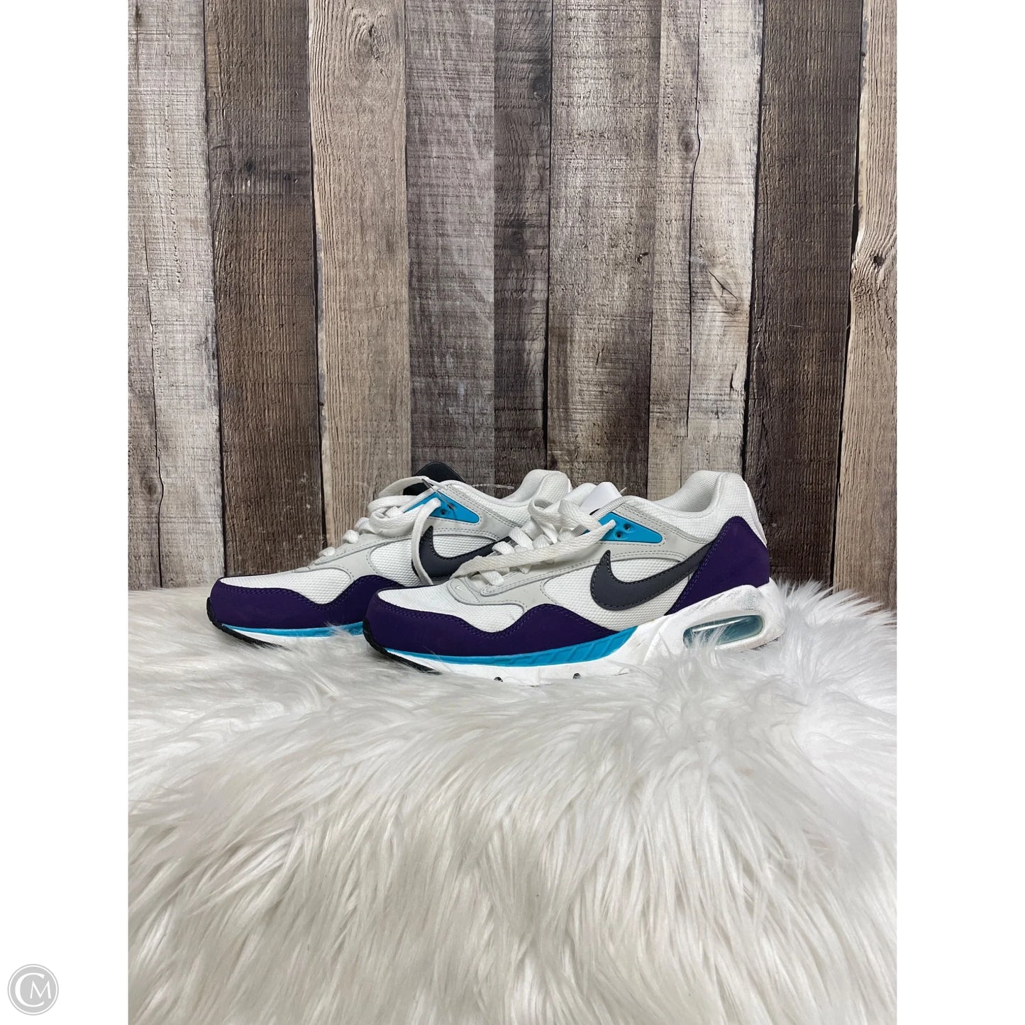 Shoes Athletic By Nike In White, Size: 9
