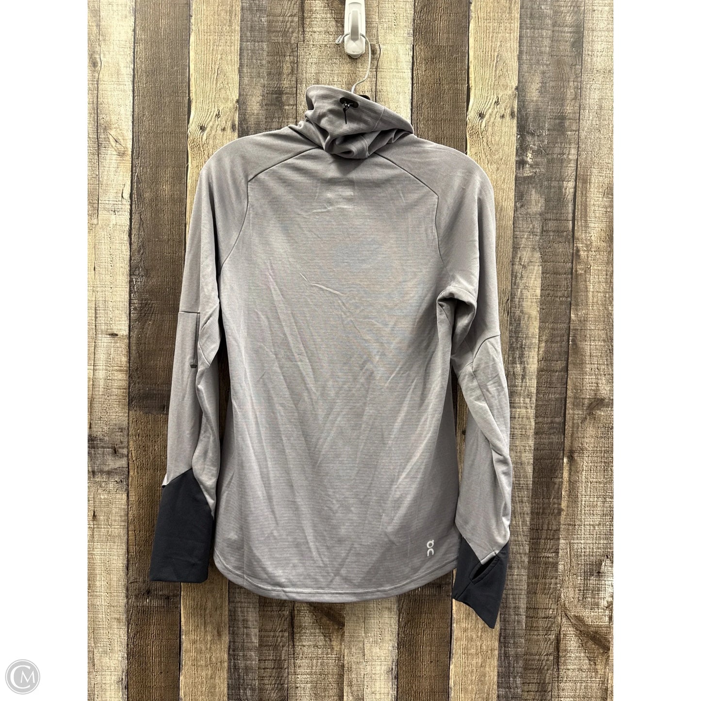 Athletic Top Long Sleeve Collar By On Cloud In Grey, Size: Xs