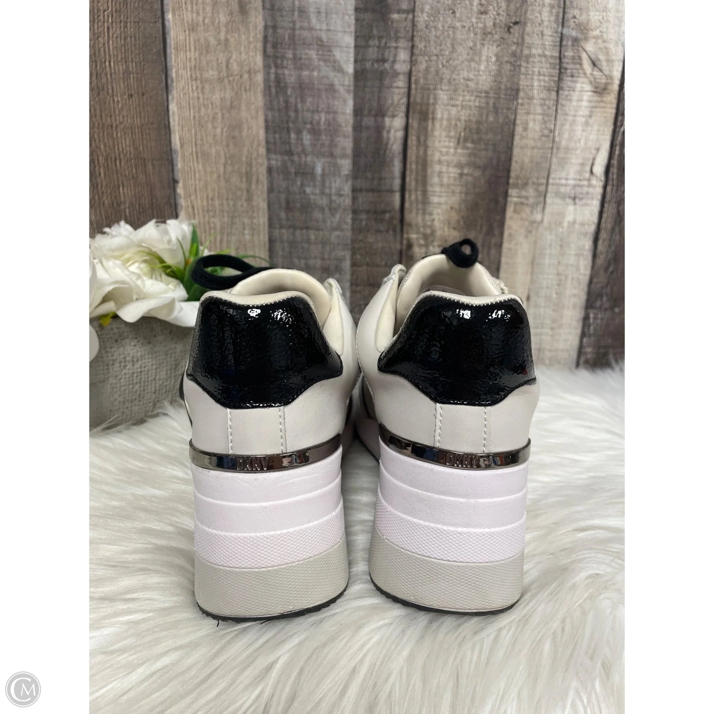 Shoes Sneakers By Dkny In White, Size: 6