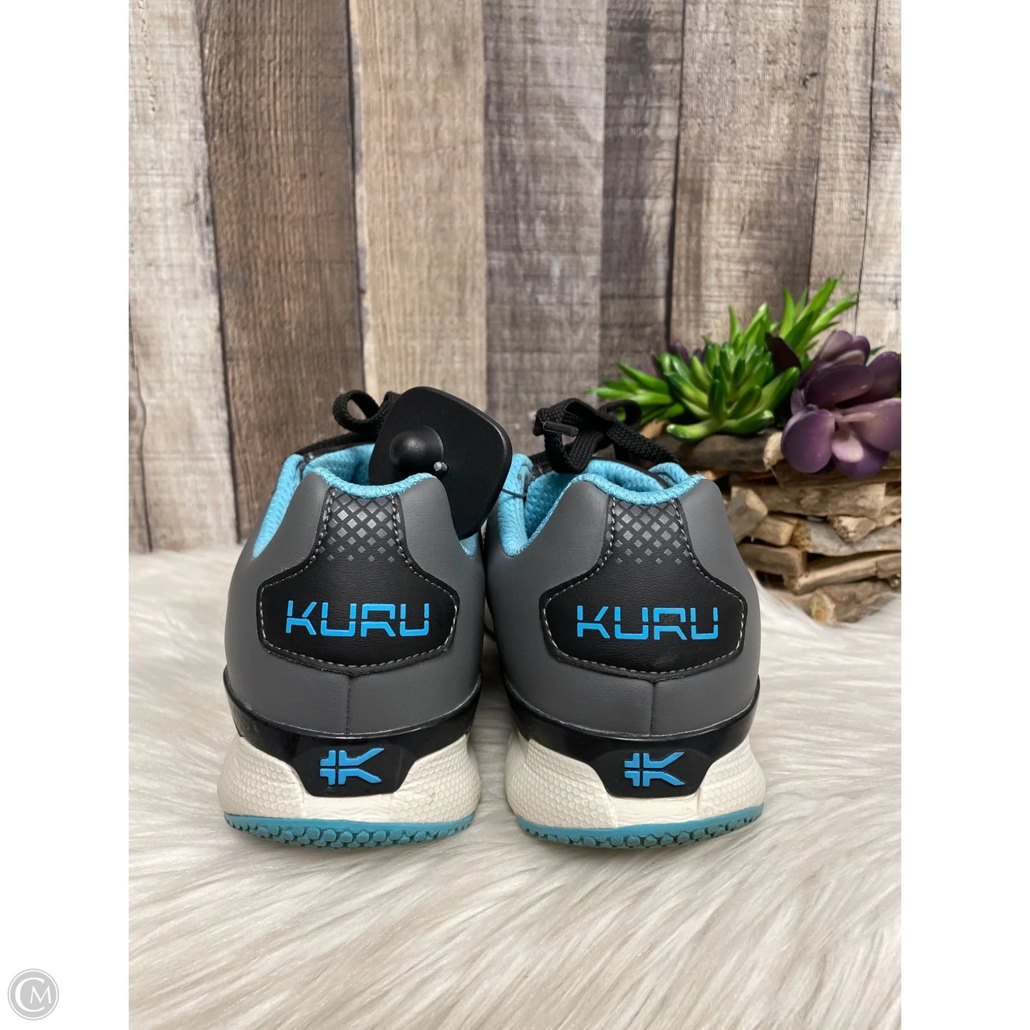 Shoes Athletic By Clothes Mentor In Grey, Size: 8.5