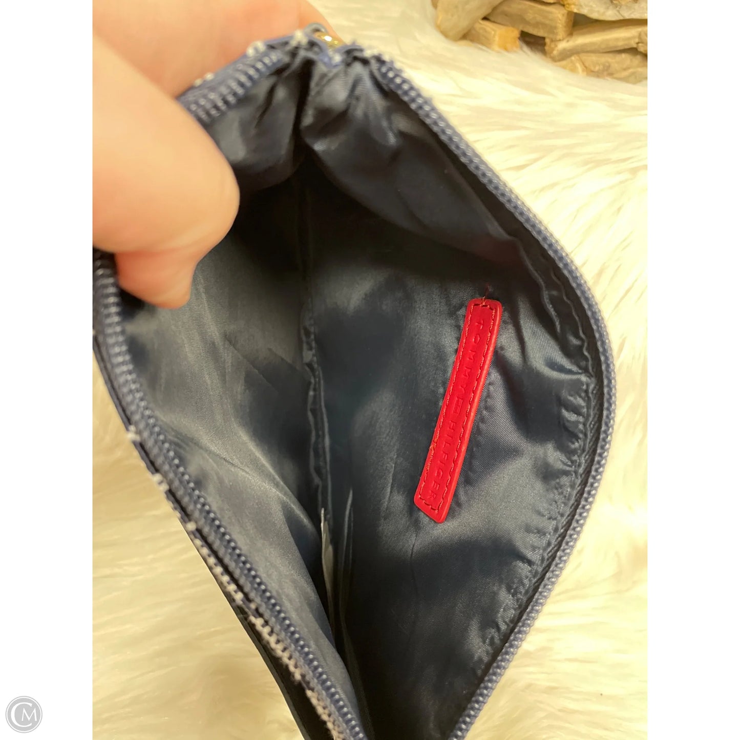 Wristlet By Tommy Hilfiger, Size: Large