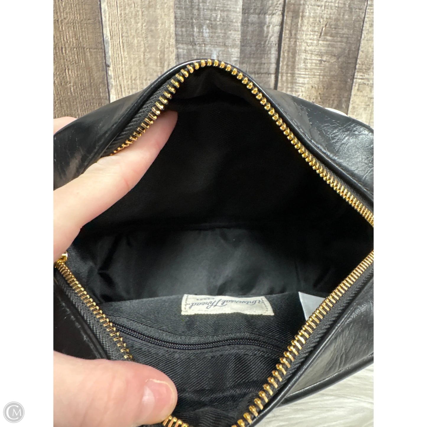 Crossbody By Universal Thread, Size: Medium