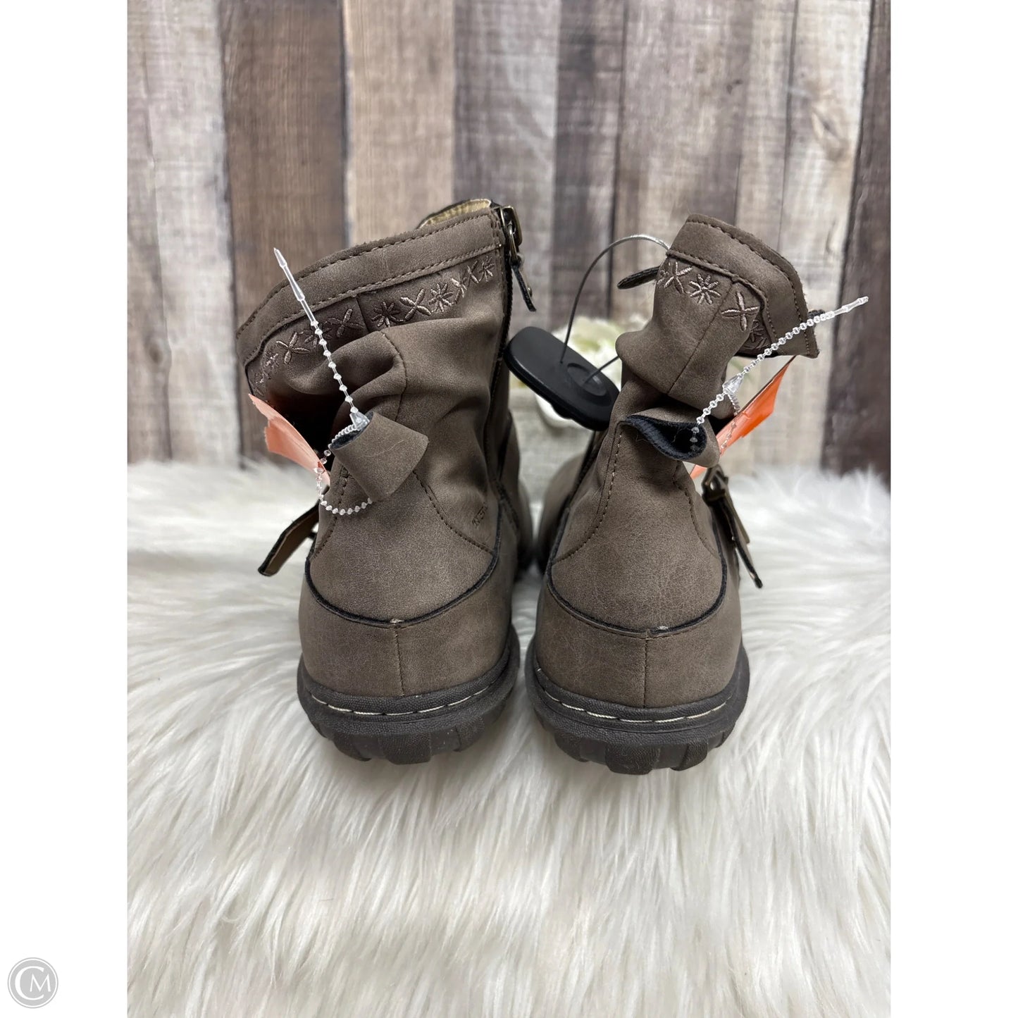 Boots Ankle Flats By Jambu In Taupe, Size: 9.5