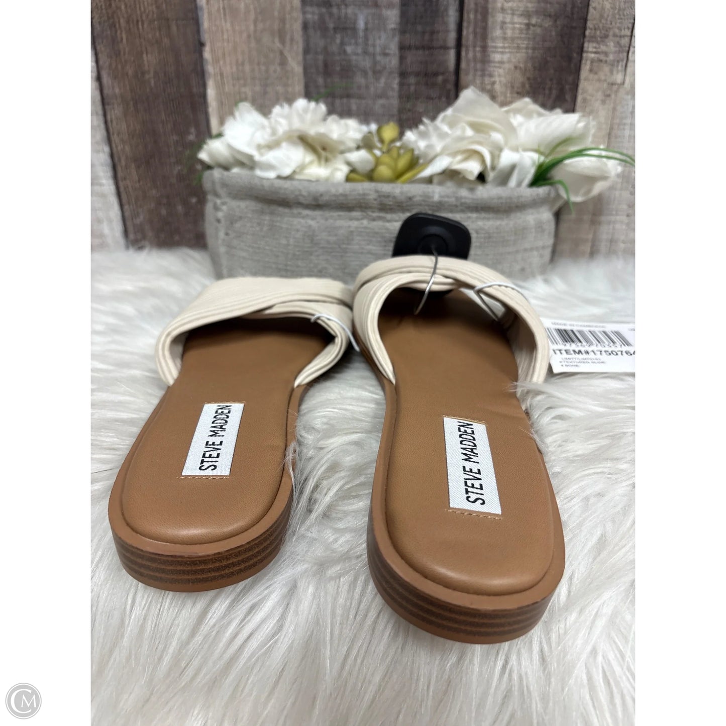Shoes Flats By Steve Madden In Beige, Size: 6