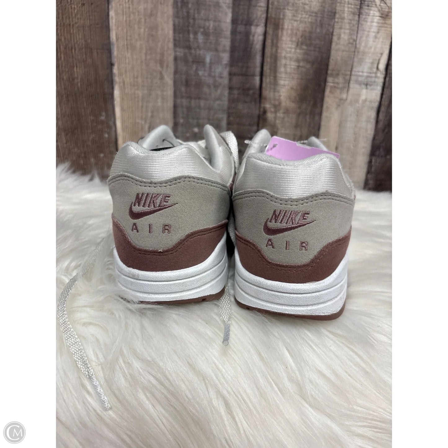 Shoes Athletic By Nike In Tan, Size: 10