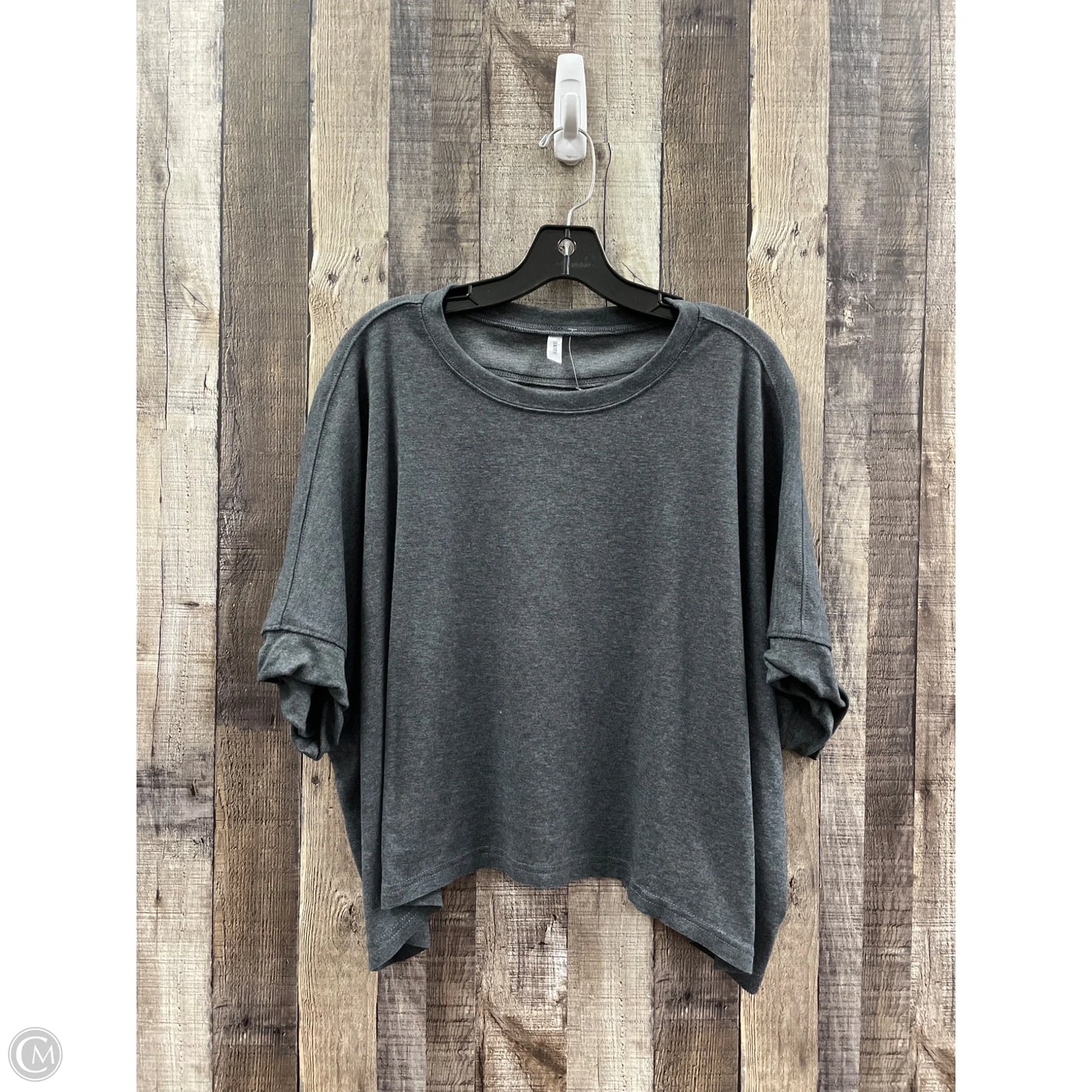 Top Short Sleeve Basic By Dokotoo In Grey, Size: M