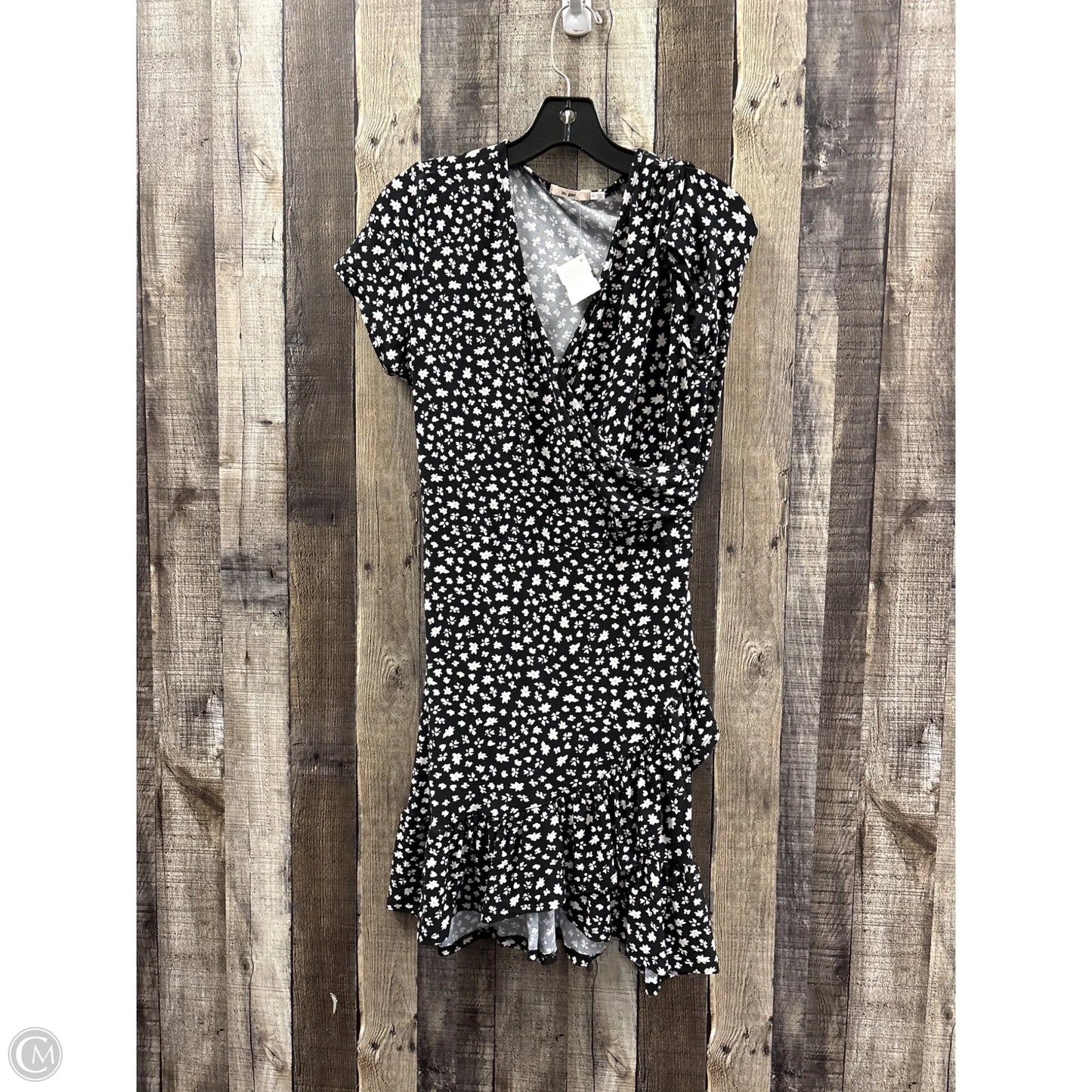 Dress Casual Short By Mi Ami In Black & White, Size: M