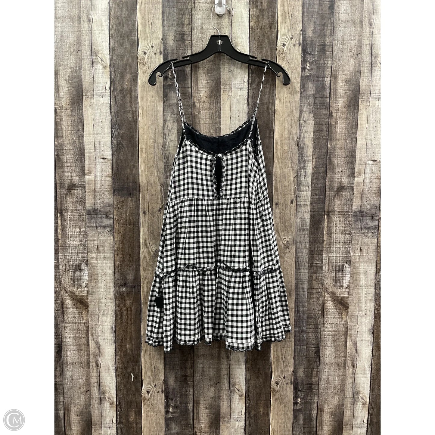 Dress Casual Short By Urban Outfitters In Checkered Pattern, Size: M