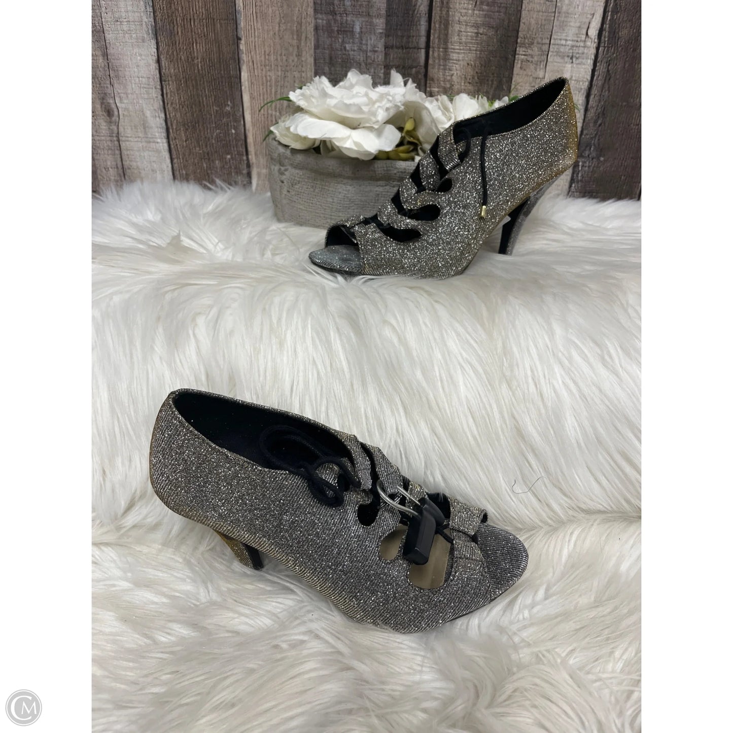 Shoes Heels Stiletto By Fioni In Silver, Size: 9