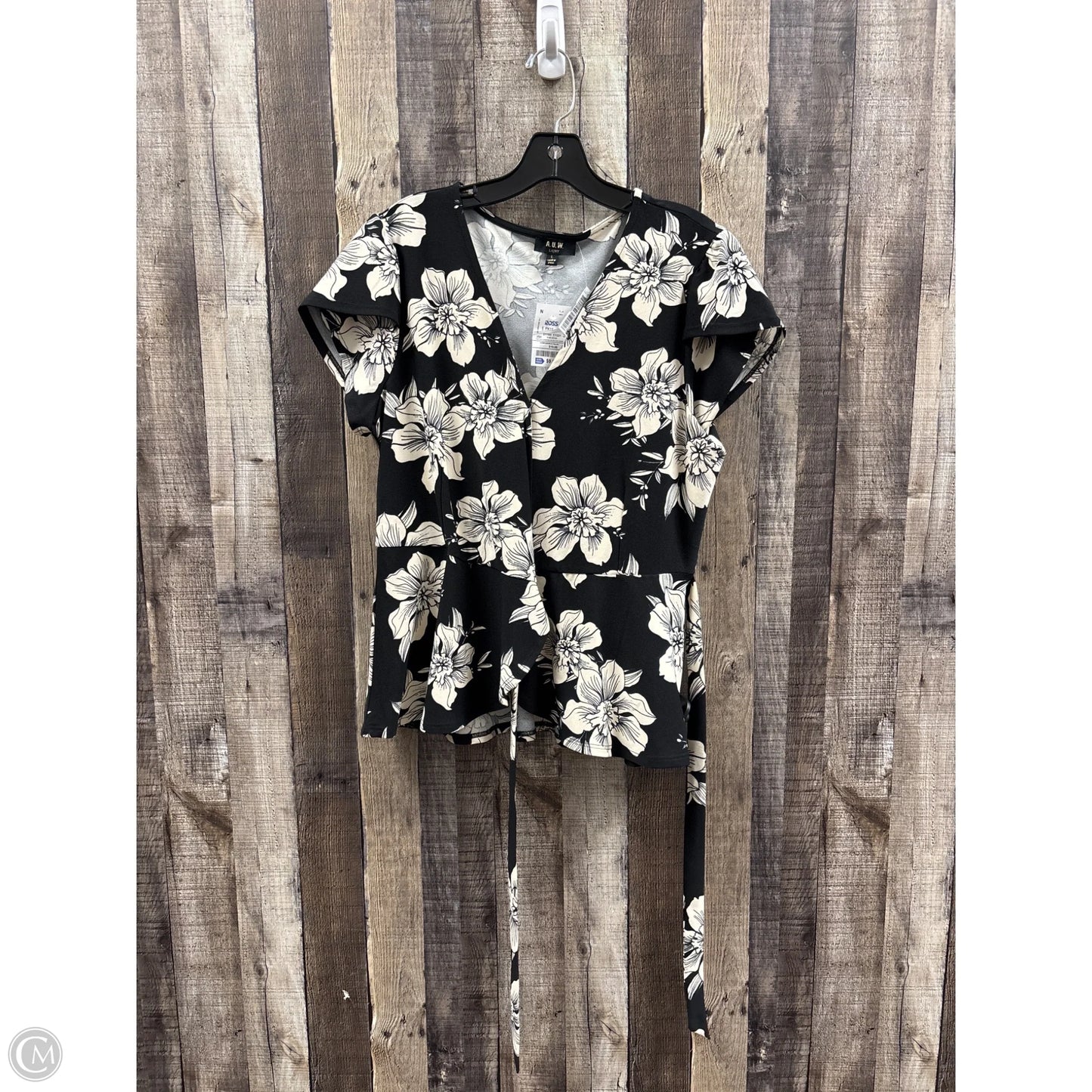 Top Short Sleeve By Cme In Black & White, Size: L