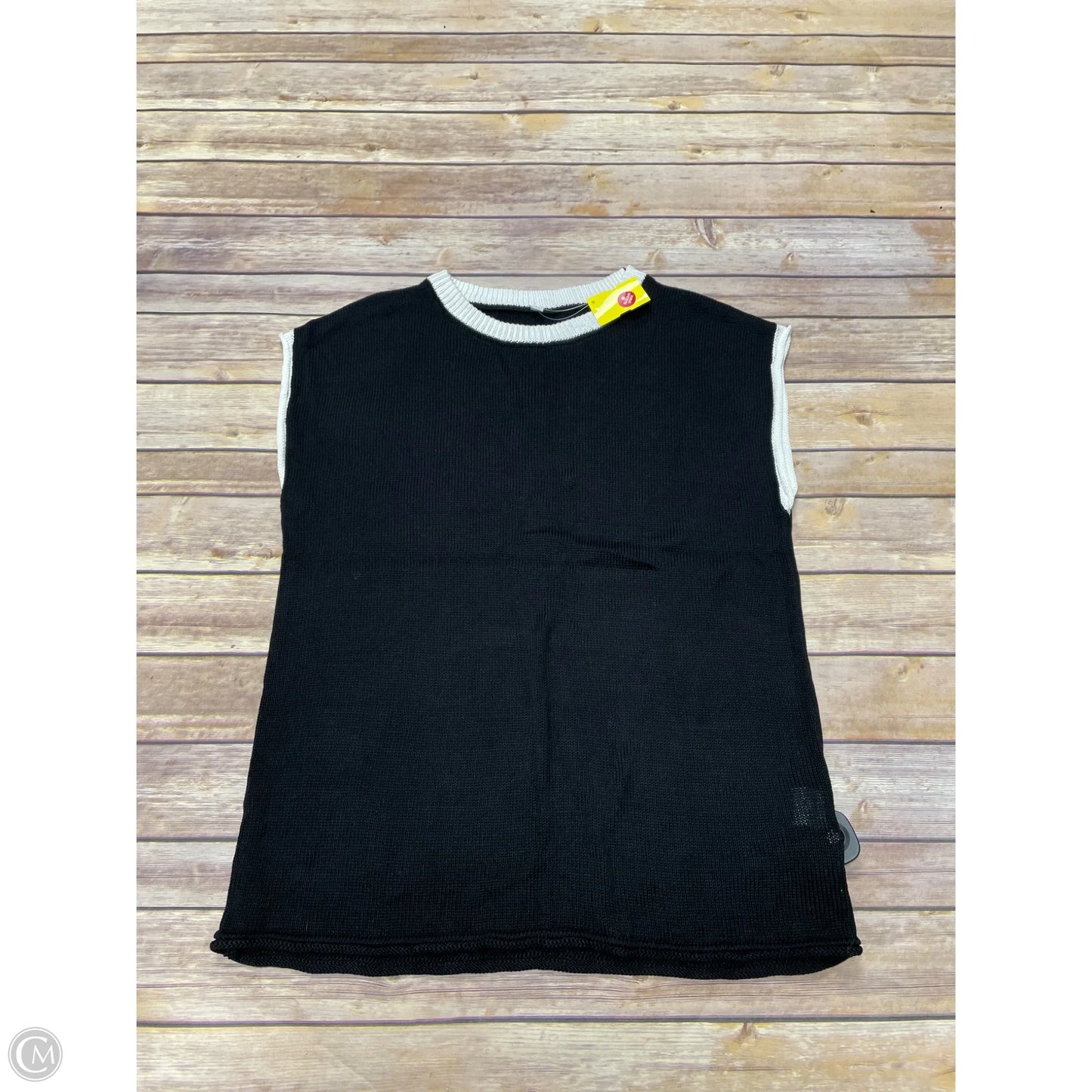 Top Sleeveless By Cmf In Black, Size: M